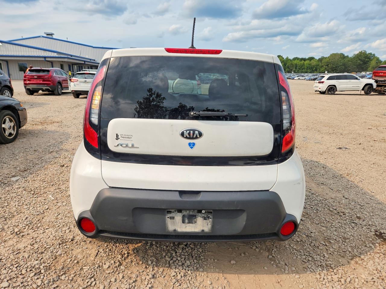 2015 Kia Soul Base White vin: KNDJN2A25F7161509