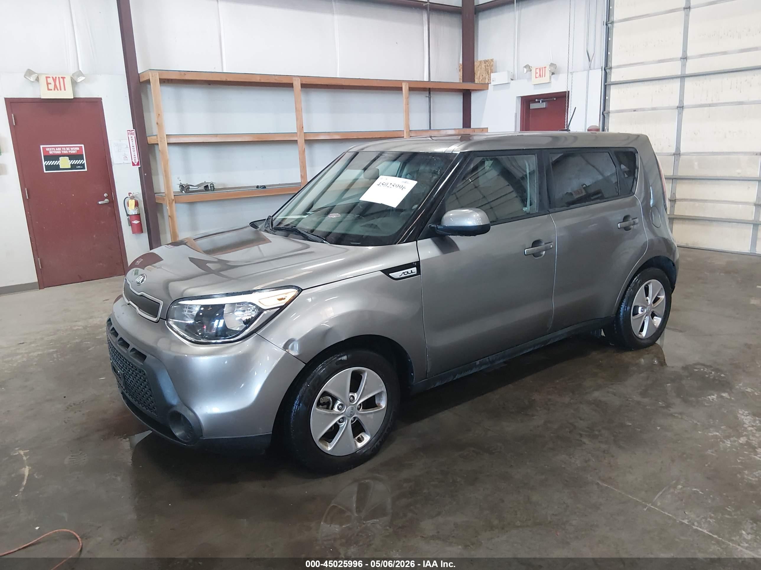 2015 Kia Soul   Серый vin: KNDJN2A25F7173532