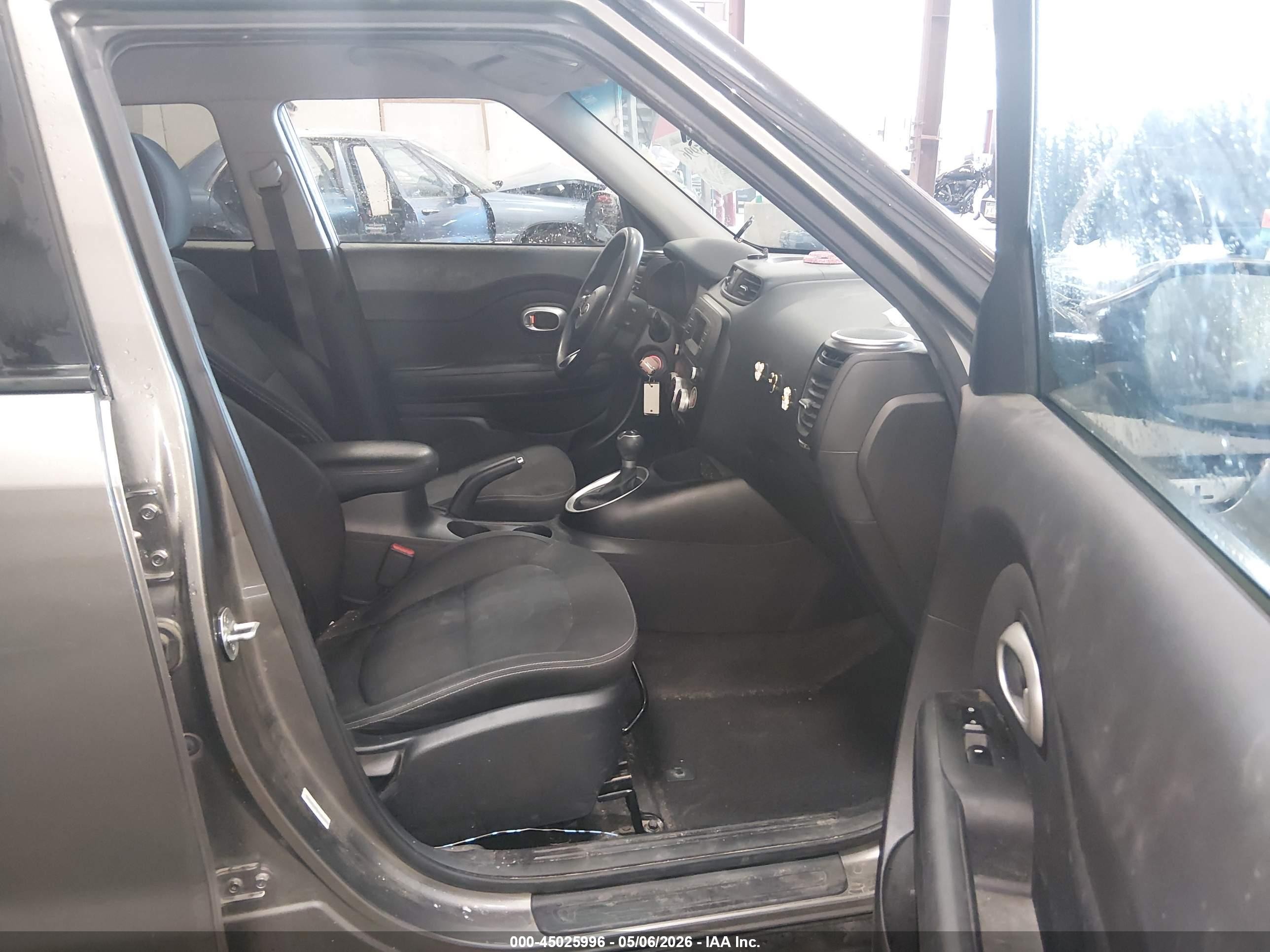 2015 Kia Soul   Серый vin: KNDJN2A25F7173532