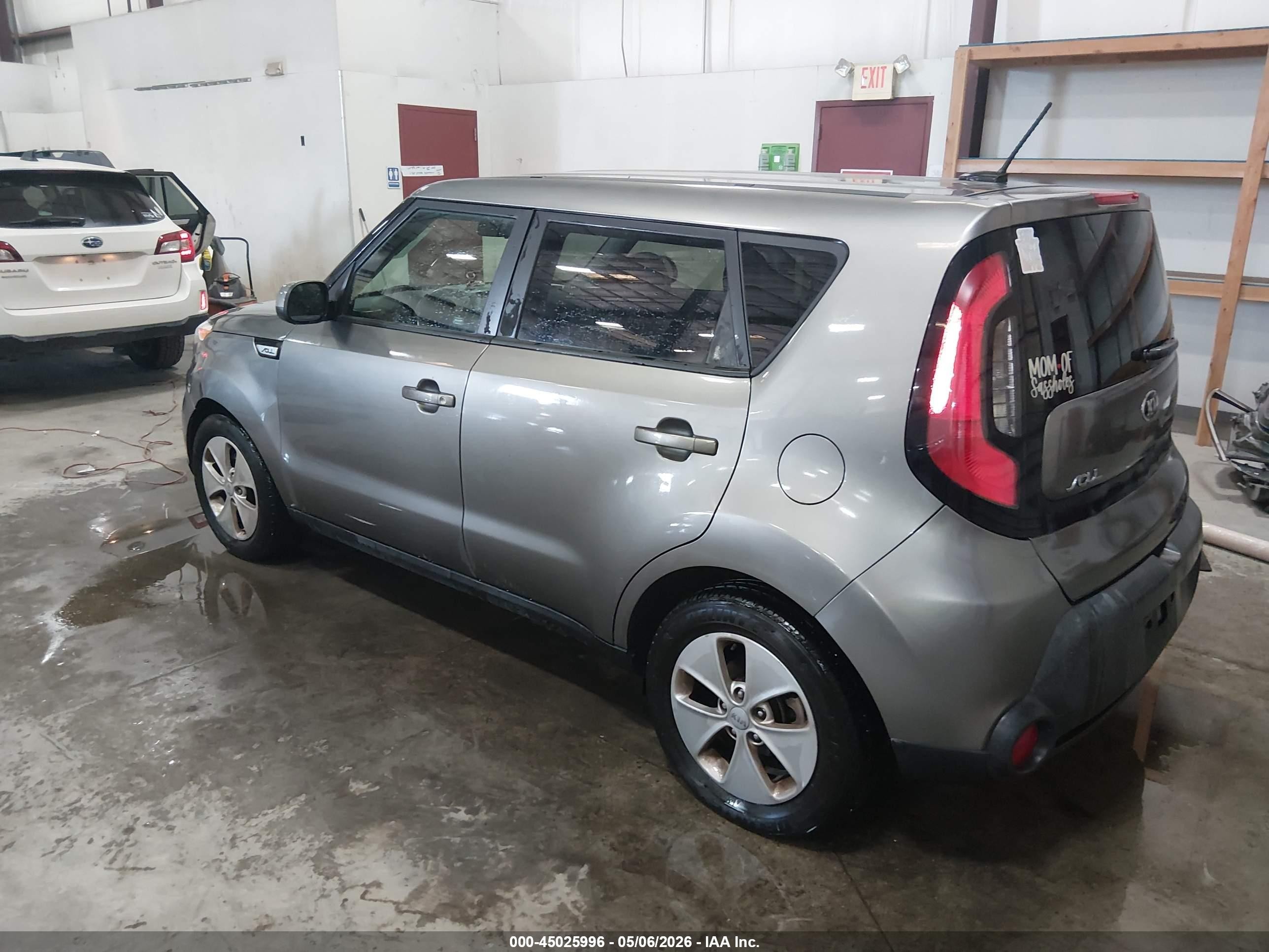 2015 Kia Soul   Серый vin: KNDJN2A25F7173532