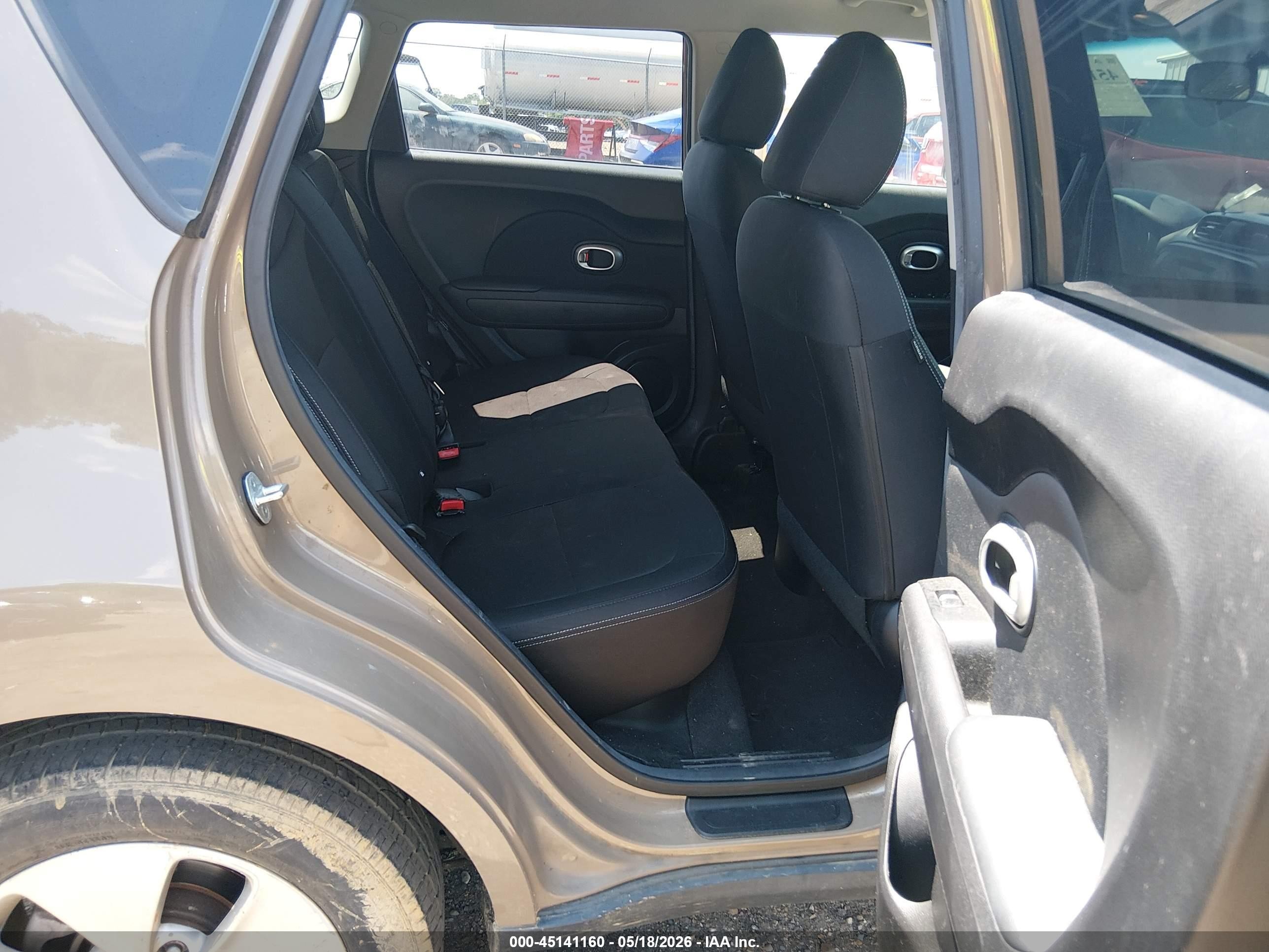 2015 Kia Soul   Brown vin: KNDJN2A25F7174616