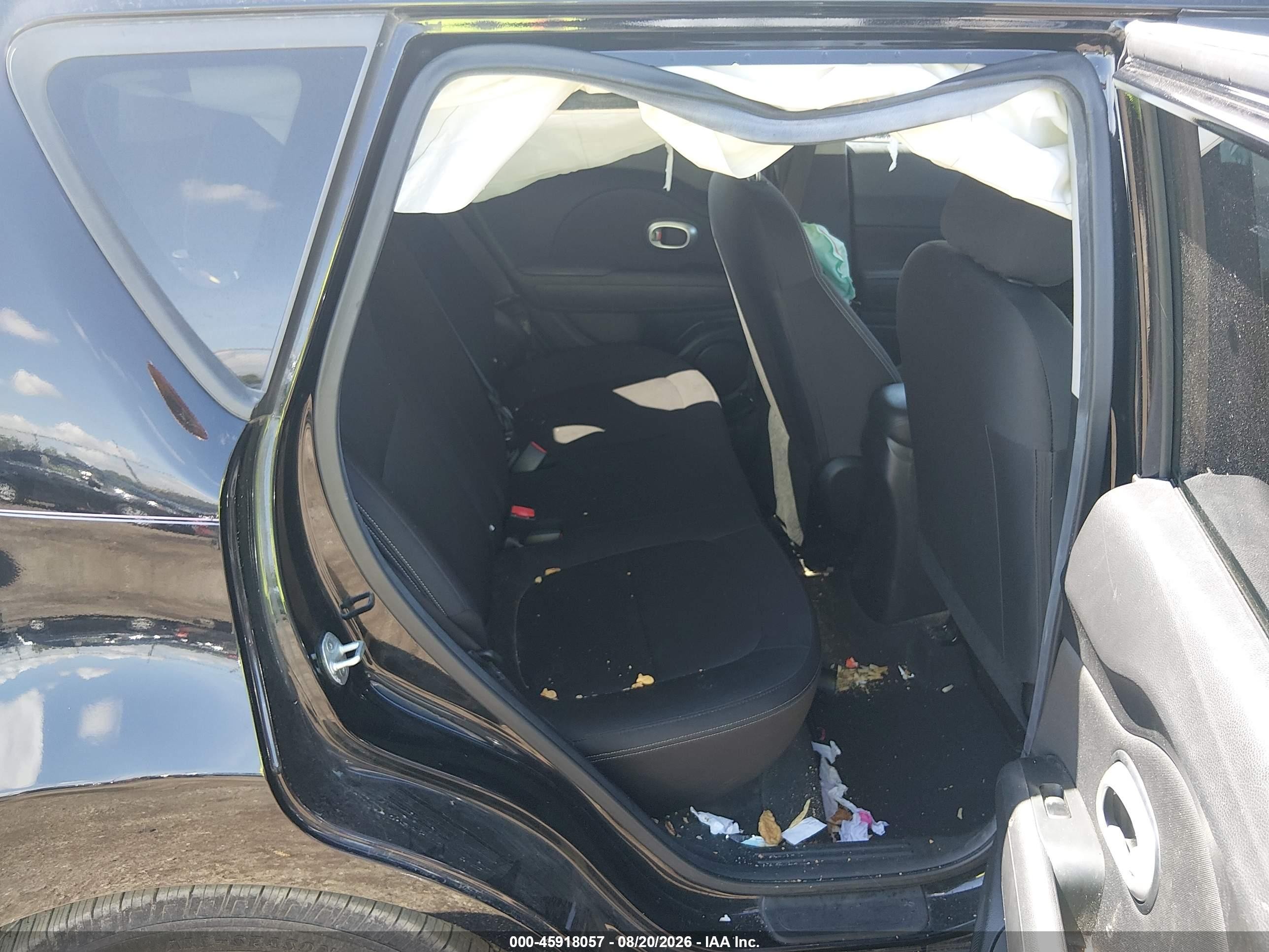 2015 Kia Soul ! Black vin: KNDJN2A25F7193666