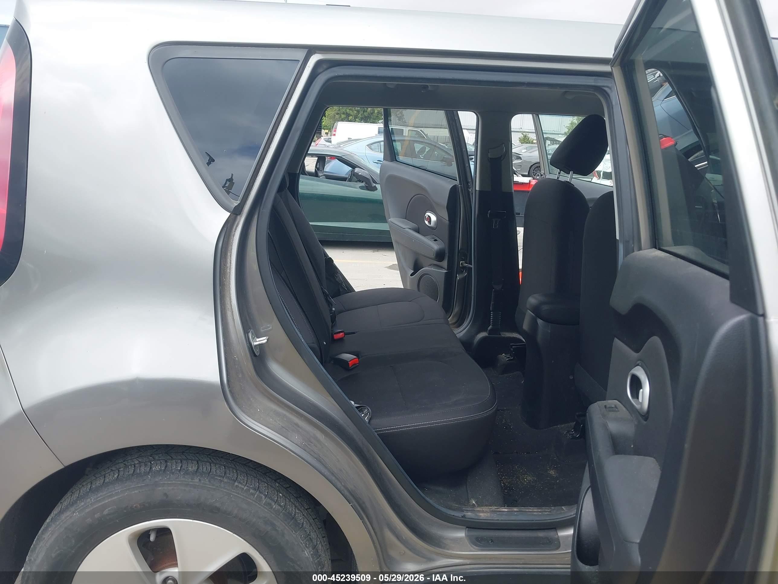 2015 Kia Soul   Gray vin: KNDJN2A25F7203371
