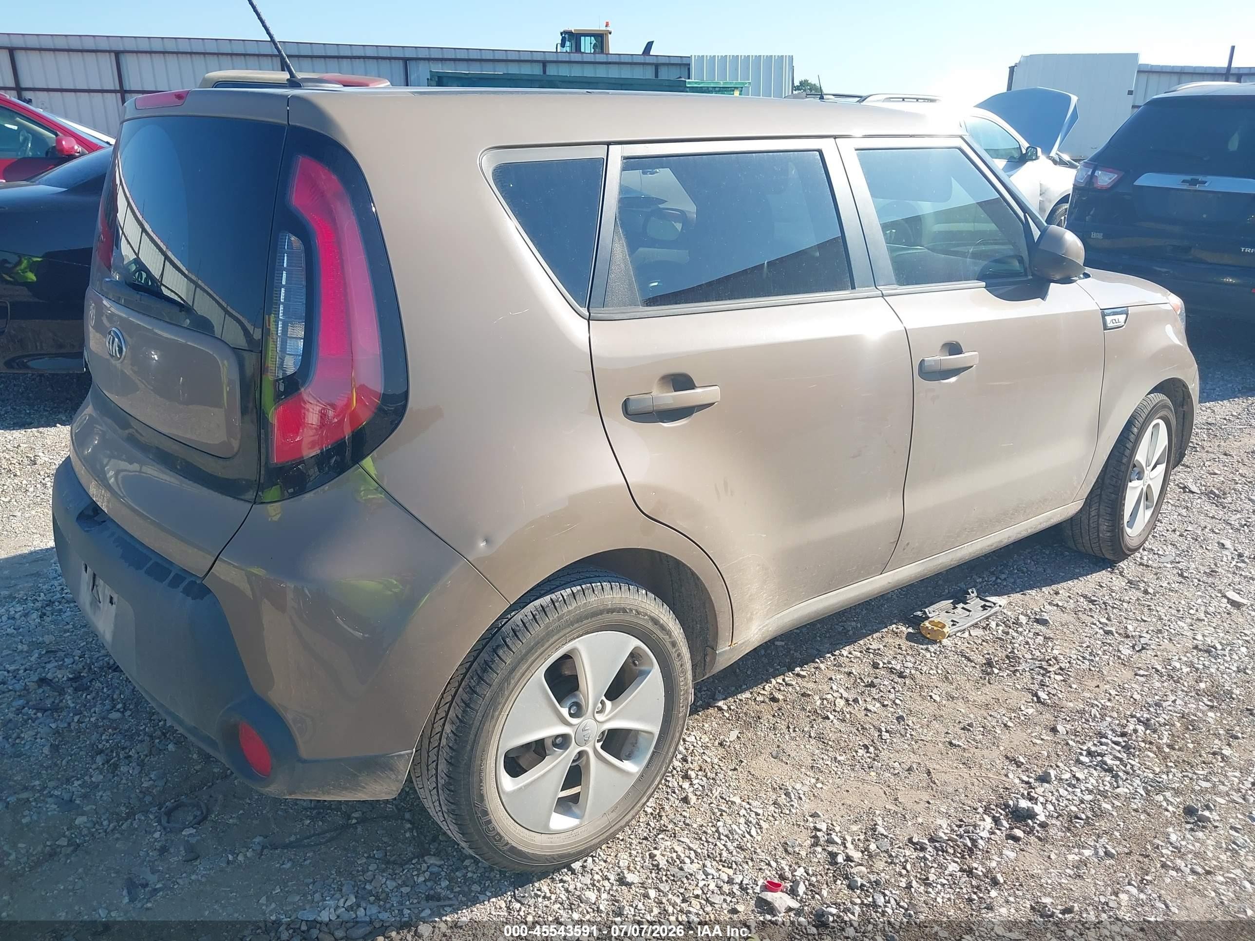 2015 Kia Soul   Brown vin: KNDJN2A25F7215939