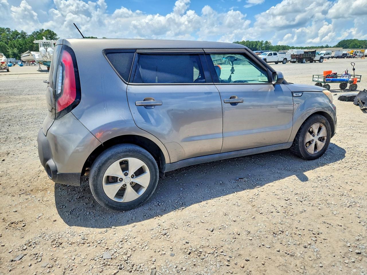 2015 Kia Soul Base Tan vin: KNDJN2A25F7221126