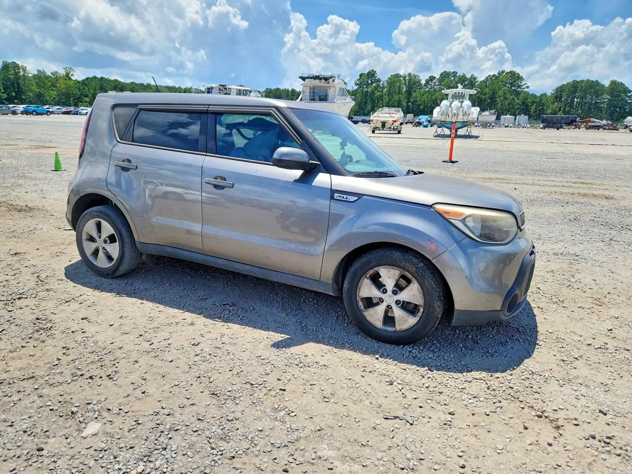 2015 Kia Soul Base Tan vin: KNDJN2A25F7221126