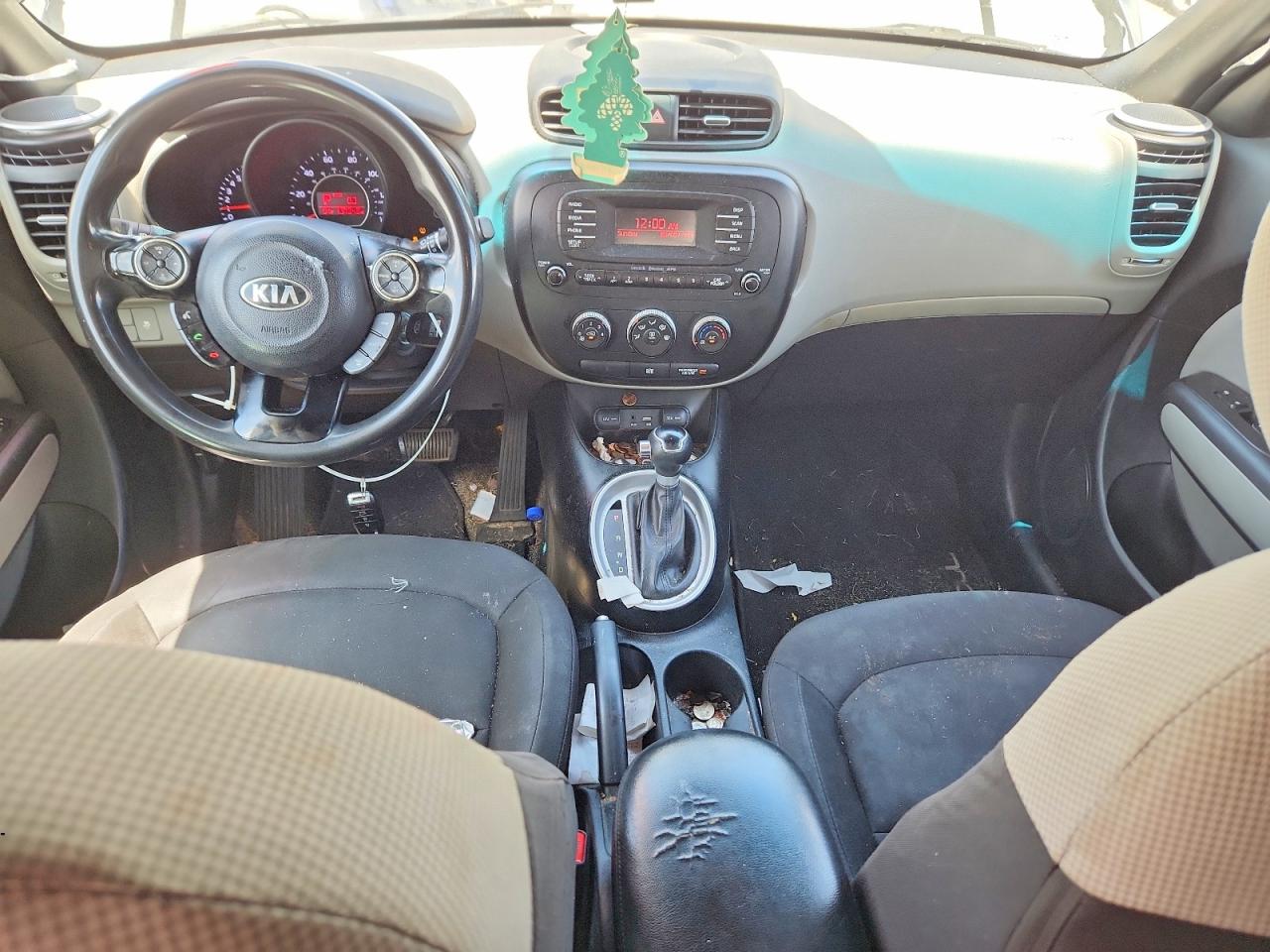 2015 Kia Soul Base Tan vin: KNDJN2A25F7221126