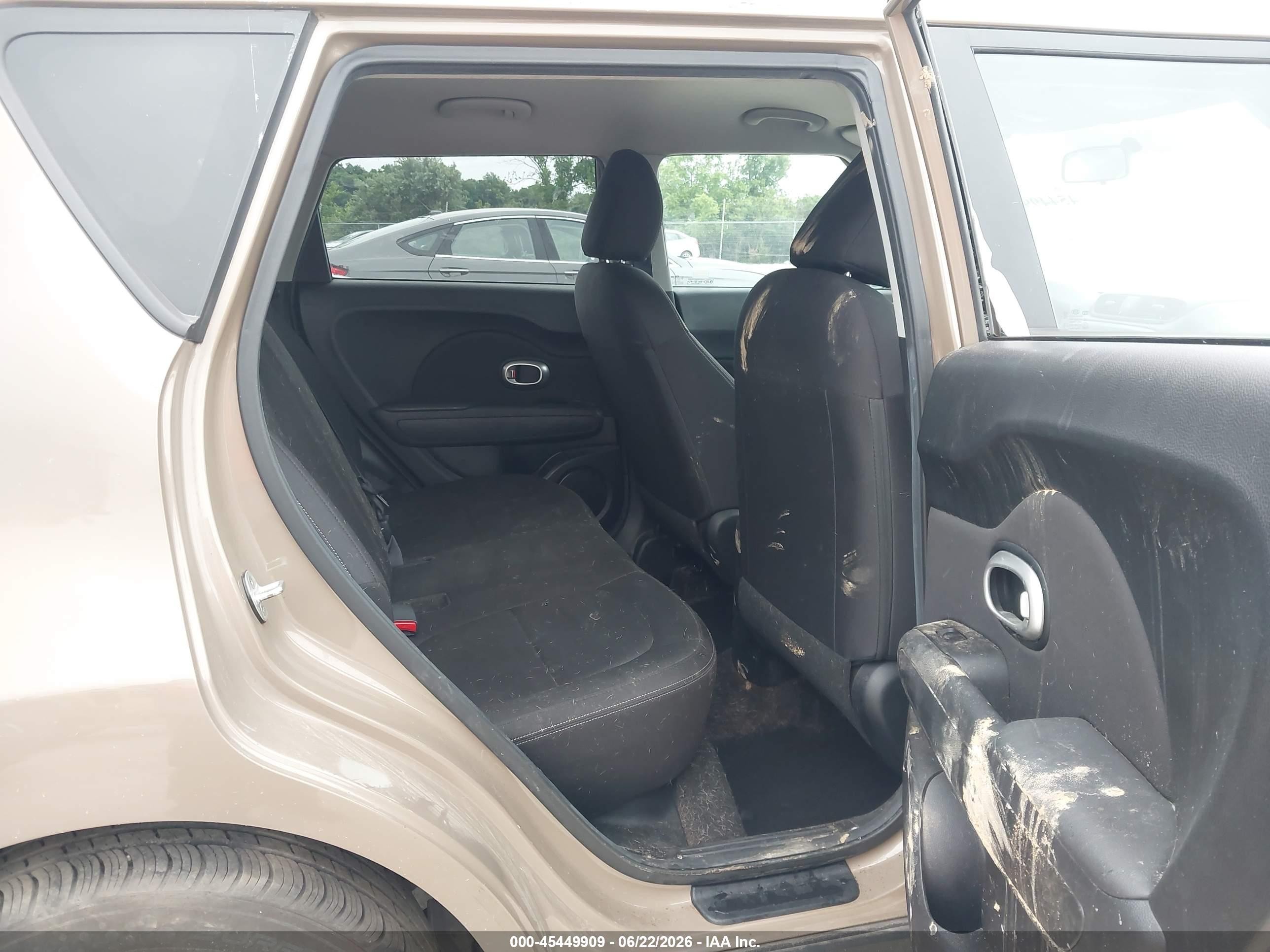 2015 Kia Soul   Brown vin: KNDJN2A25F7222941