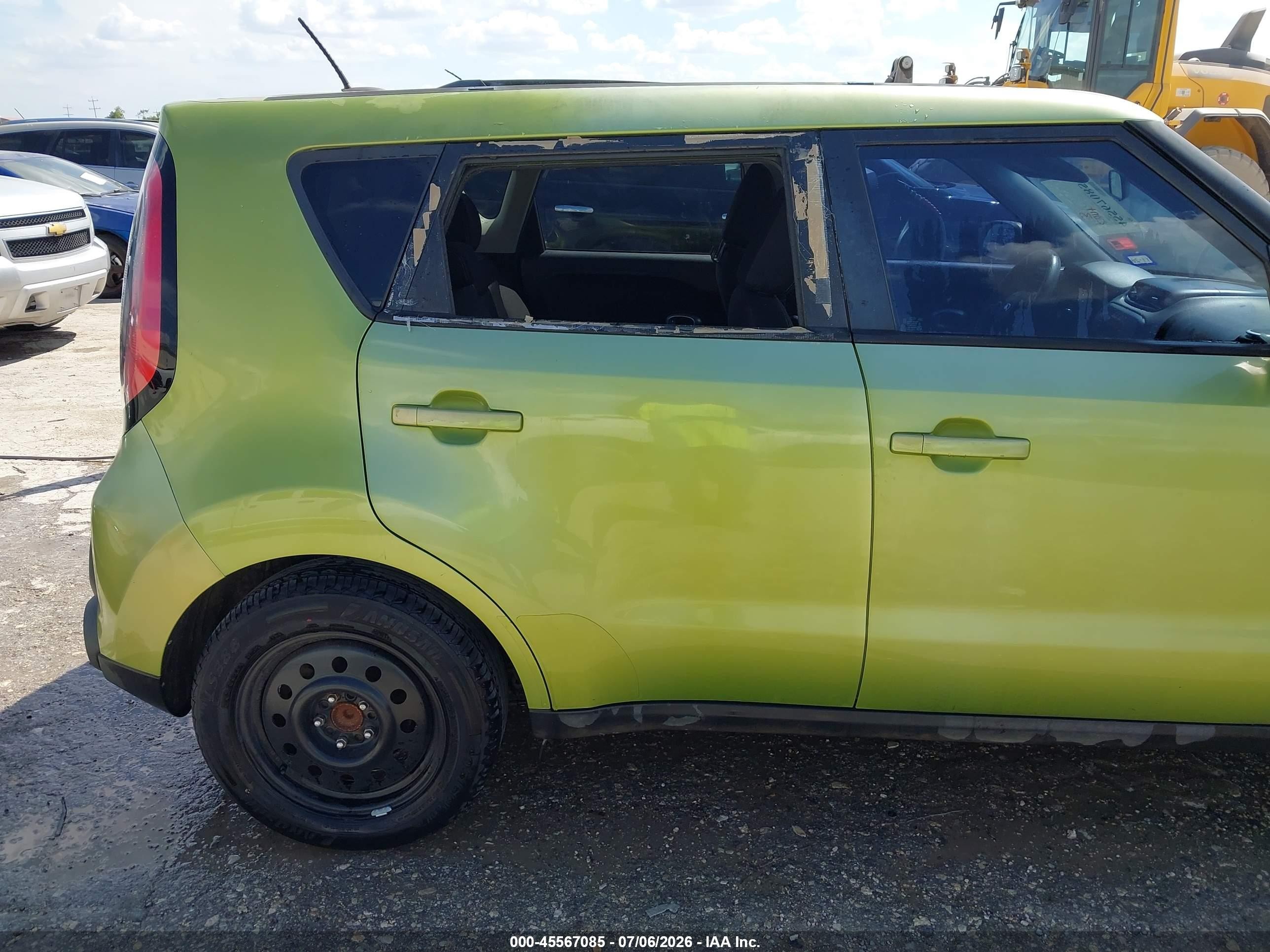 2015 Kia Soul   Green vin: KNDJN2A25F7775217