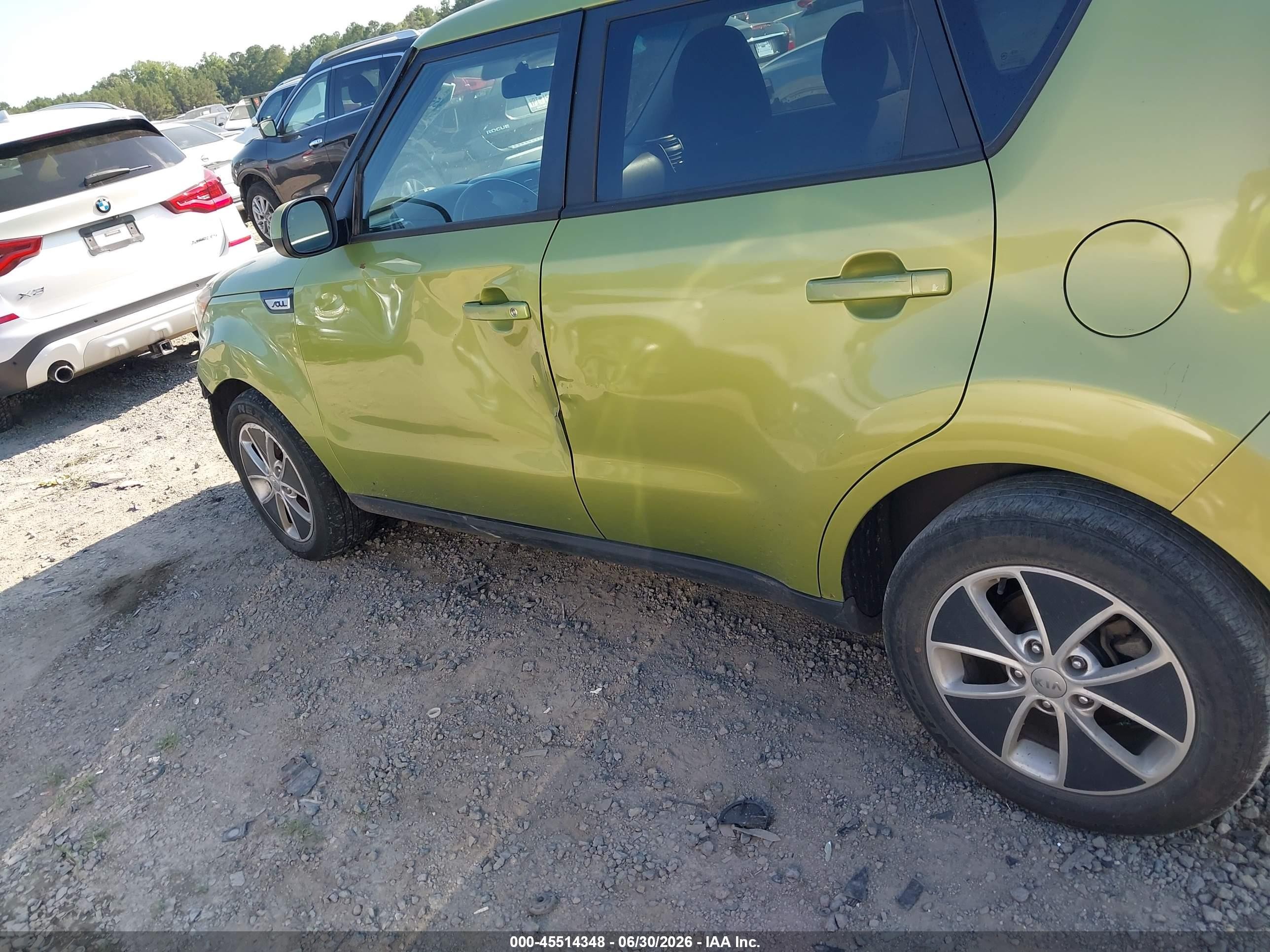 2015 Kia Soul   Green vin: KNDJN2A25F7785164