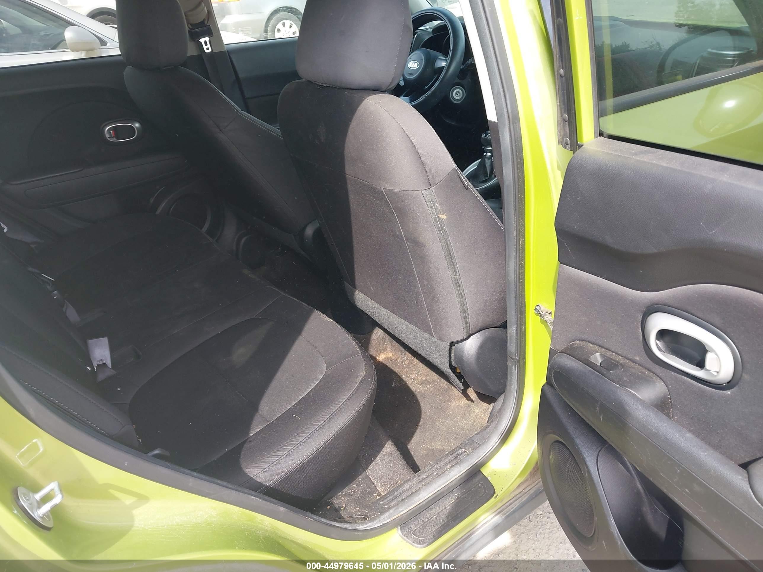 2015 Kia Soul   Green vin: KNDJN2A25F7785553
