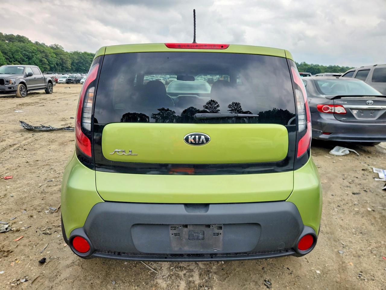 2015 Kia Soul Base Green vin: KNDJN2A25F7790929