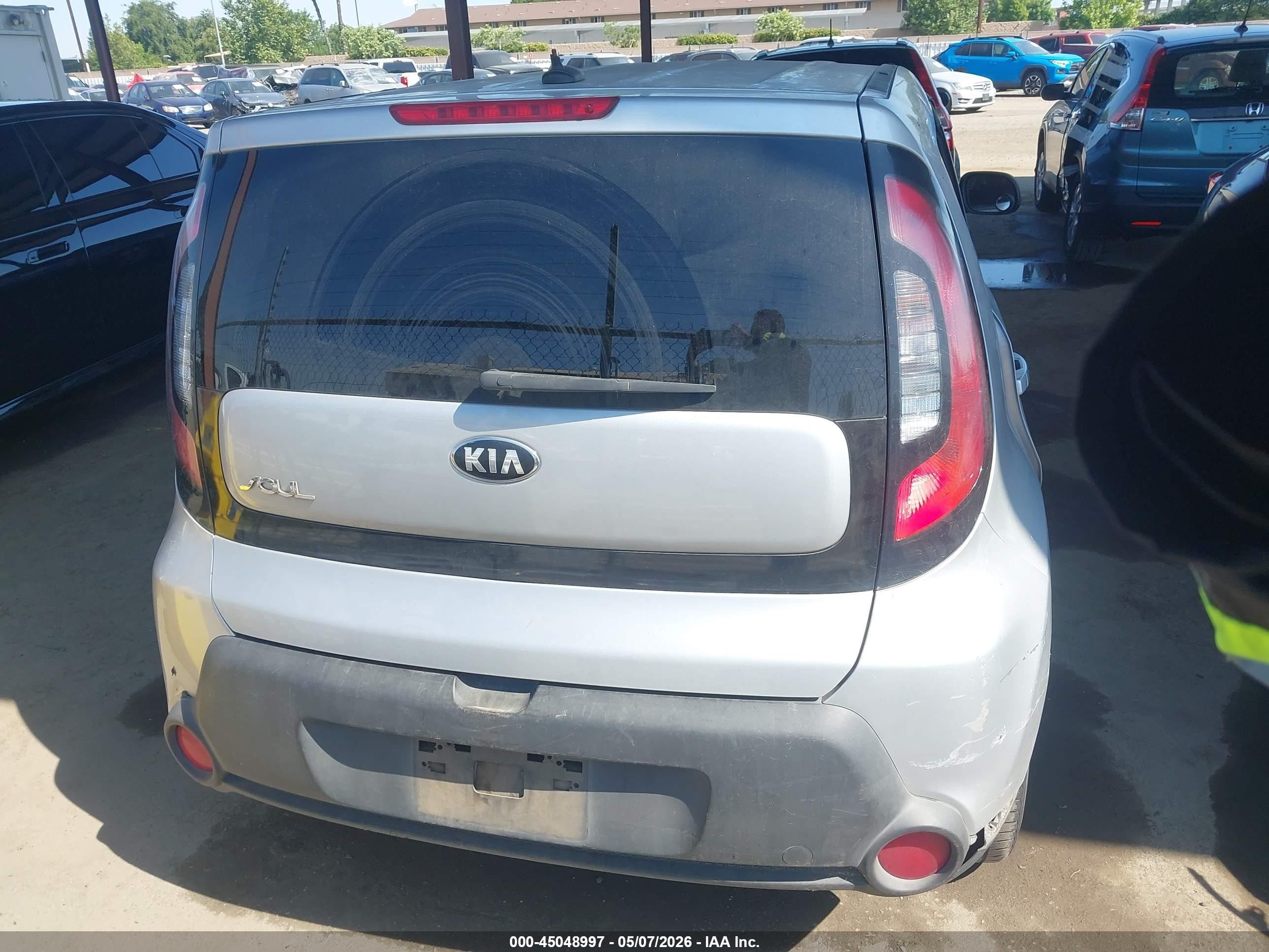 2015 Kia Soul   Silver vin: KNDJN2A25F7800178