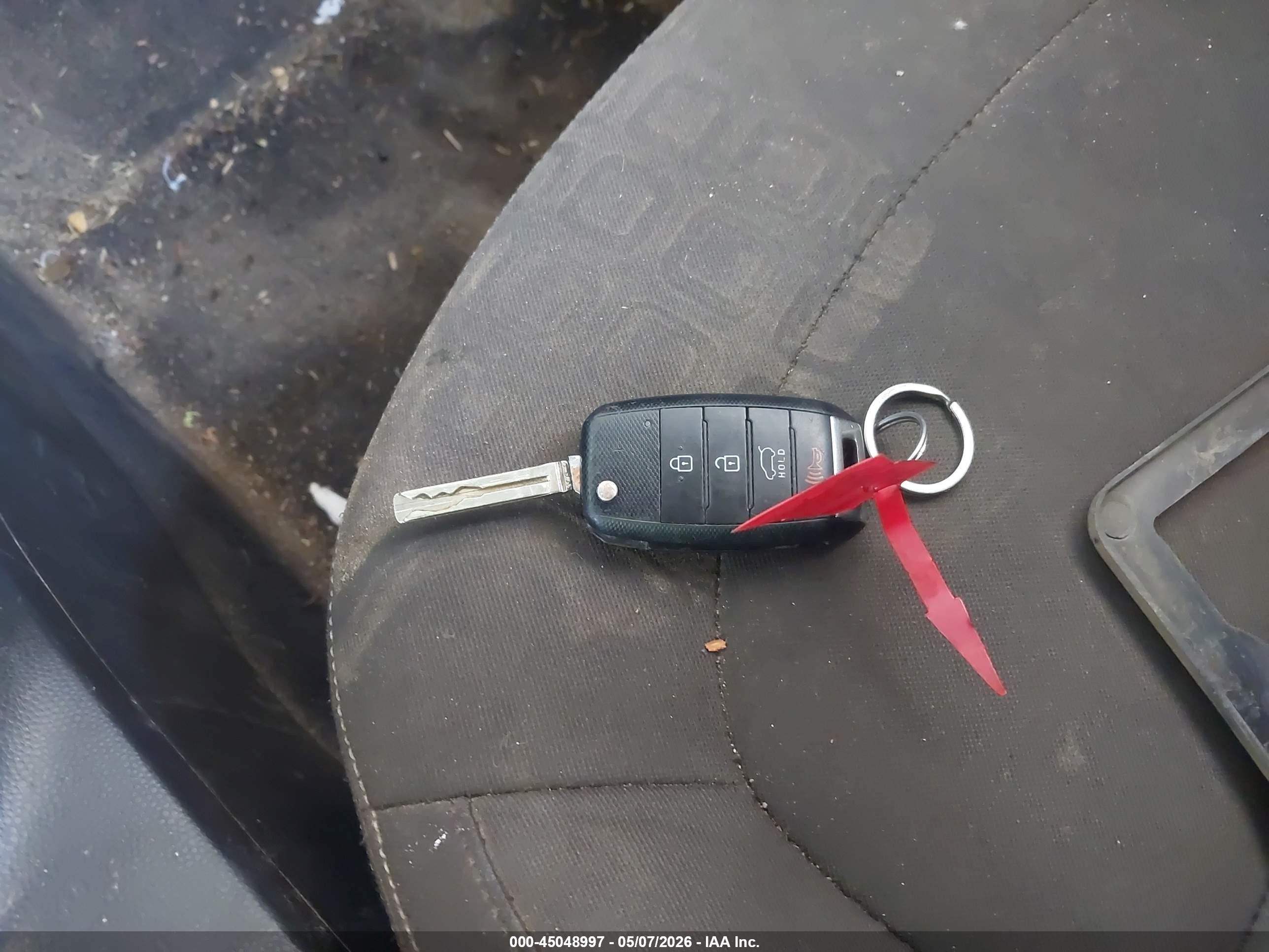 2015 Kia Soul   Silver vin: KNDJN2A25F7800178