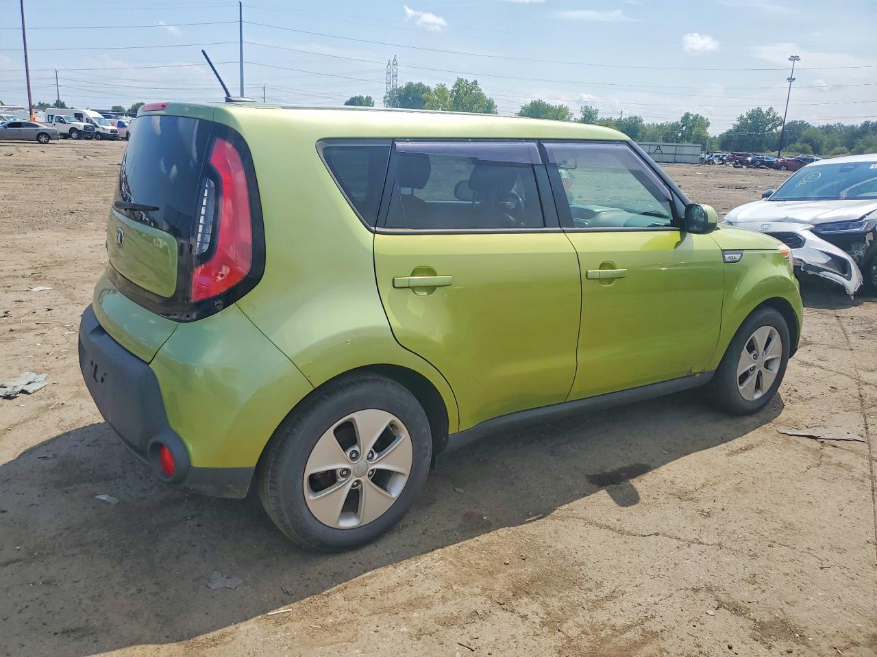 2015 Kia Soul Base Green vin: KNDJN2A25F7817241