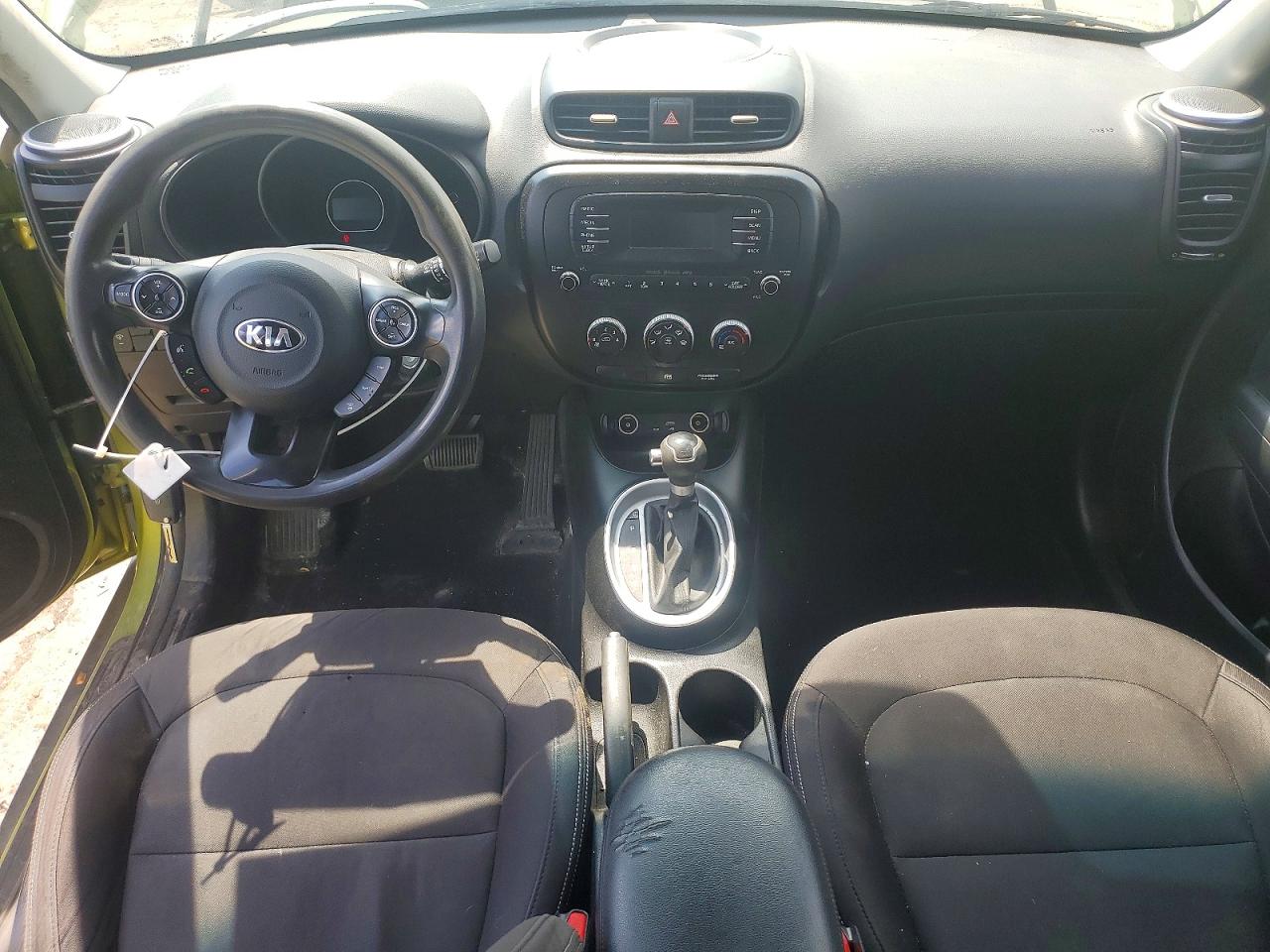 2015 Kia Soul Base Green vin: KNDJN2A25F7817241