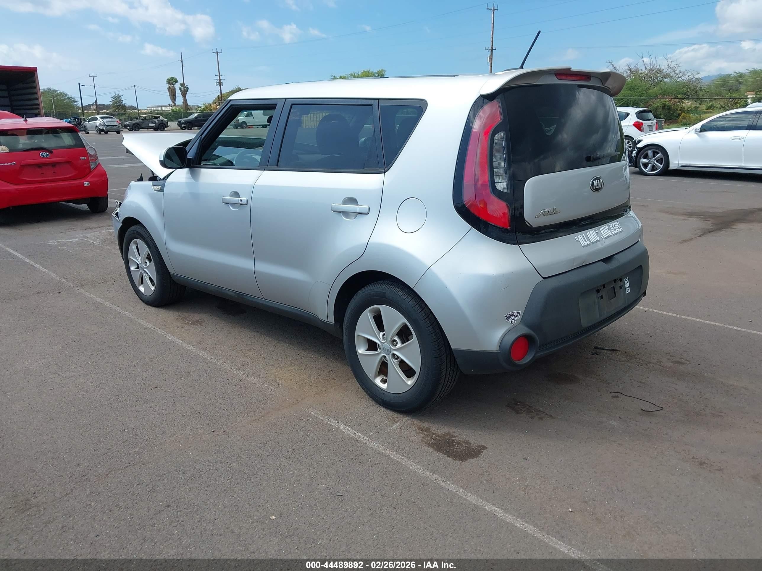 2014 Kia Soul   Silver vin: KNDJN2A26E7702937