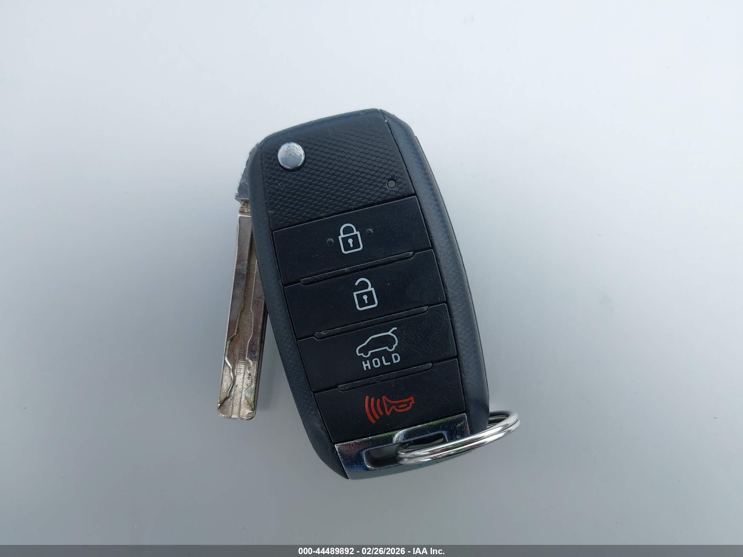 2014 Kia Soul   Silver vin: KNDJN2A26E7702937