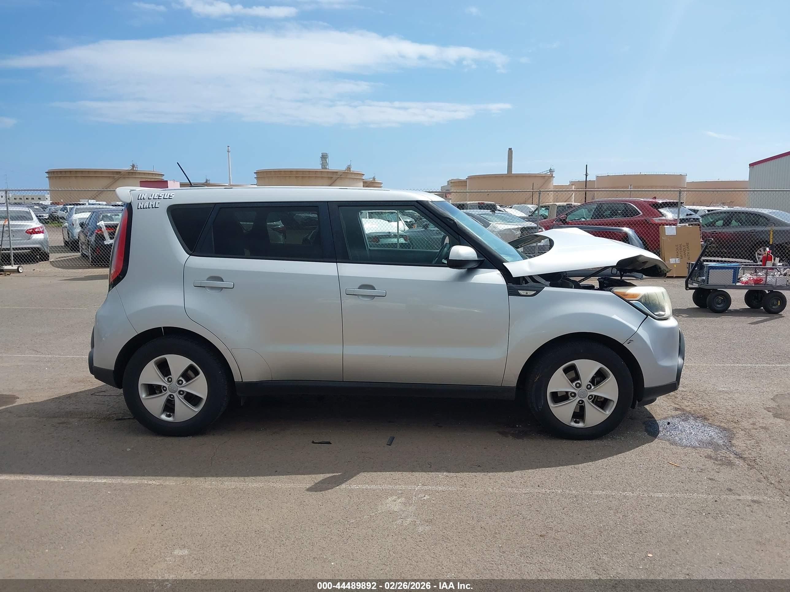 2014 Kia Soul   Silver vin: KNDJN2A26E7702937