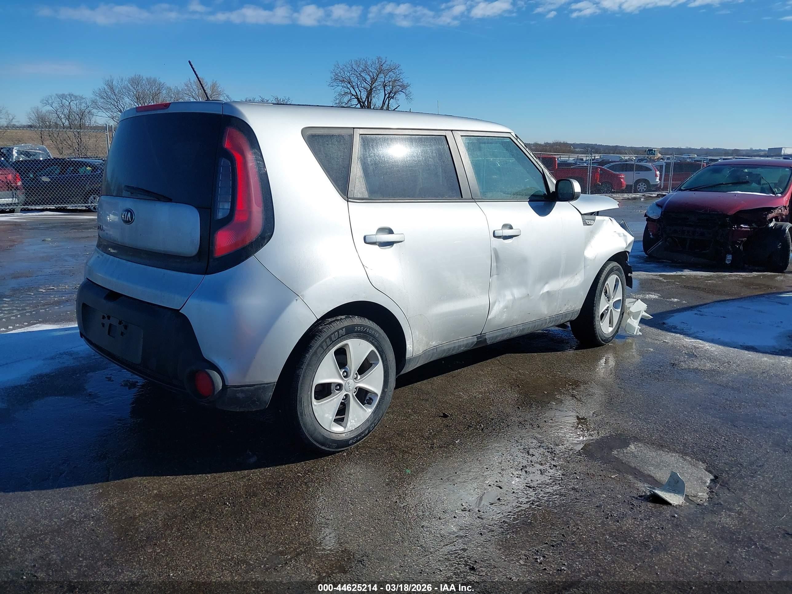 2014 Kia Soul   Gray vin: KNDJN2A26E7704025