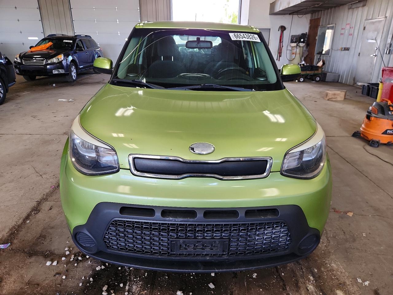 2014 Kia Soul Base Green vin: KNDJN2A26E7712190