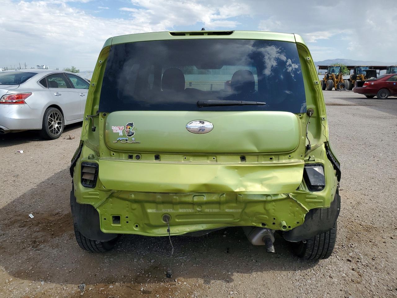 2014 Kia Soul Base Green vin: KNDJN2A26E7719690
