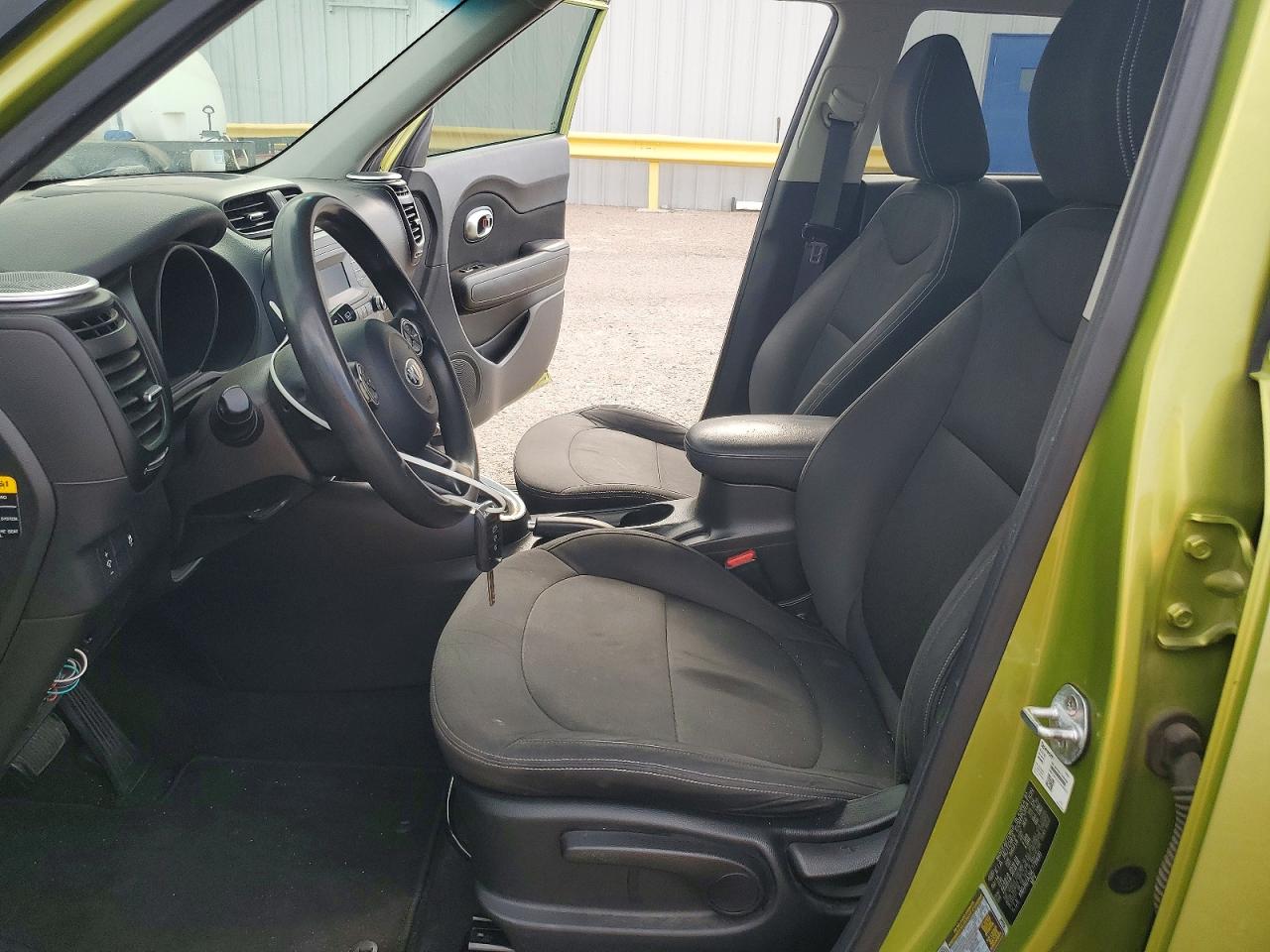 2014 Kia Soul Base Green vin: KNDJN2A26E7719690