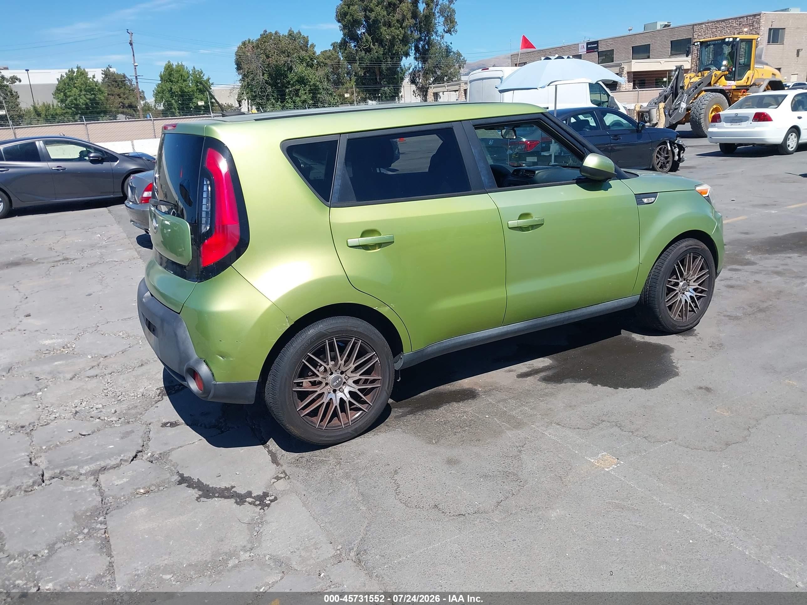 2014 Kia Soul   Зеленый vin: KNDJN2A26E7720001