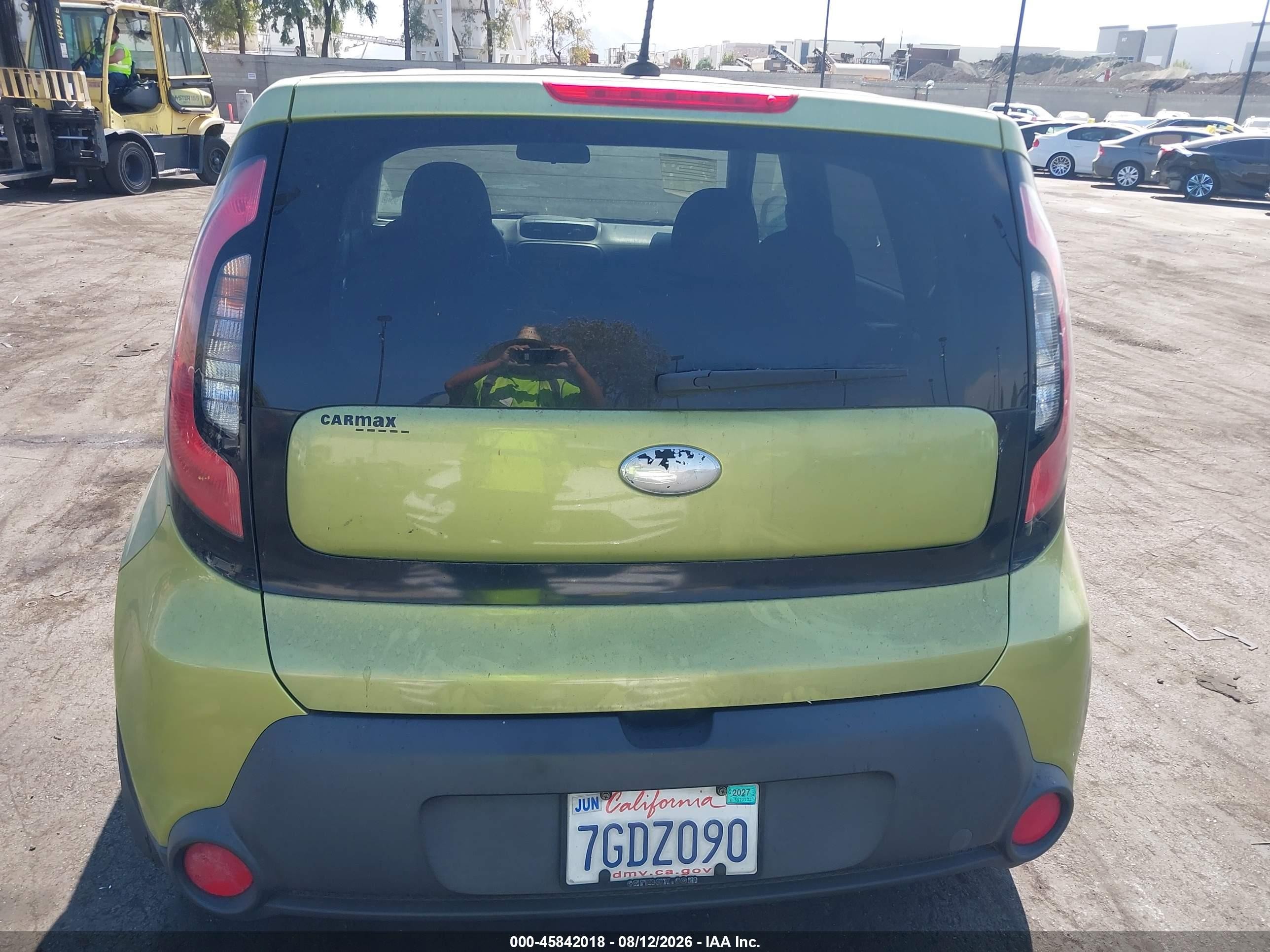2014 Kia Soul   Зеленый vin: KNDJN2A26E7729491