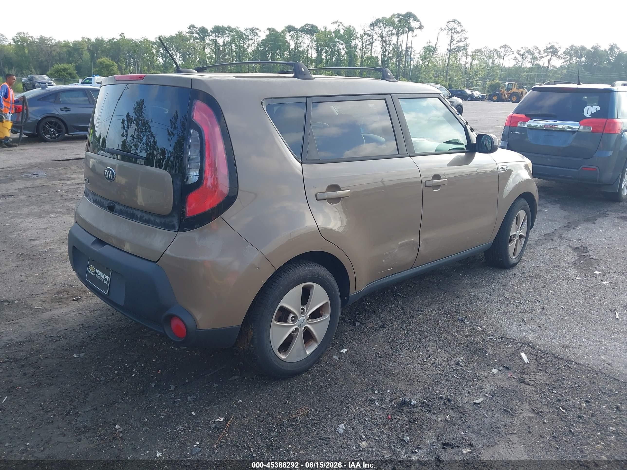 2015 Kia Soul   Коричневый vin: KNDJN2A26F7120693