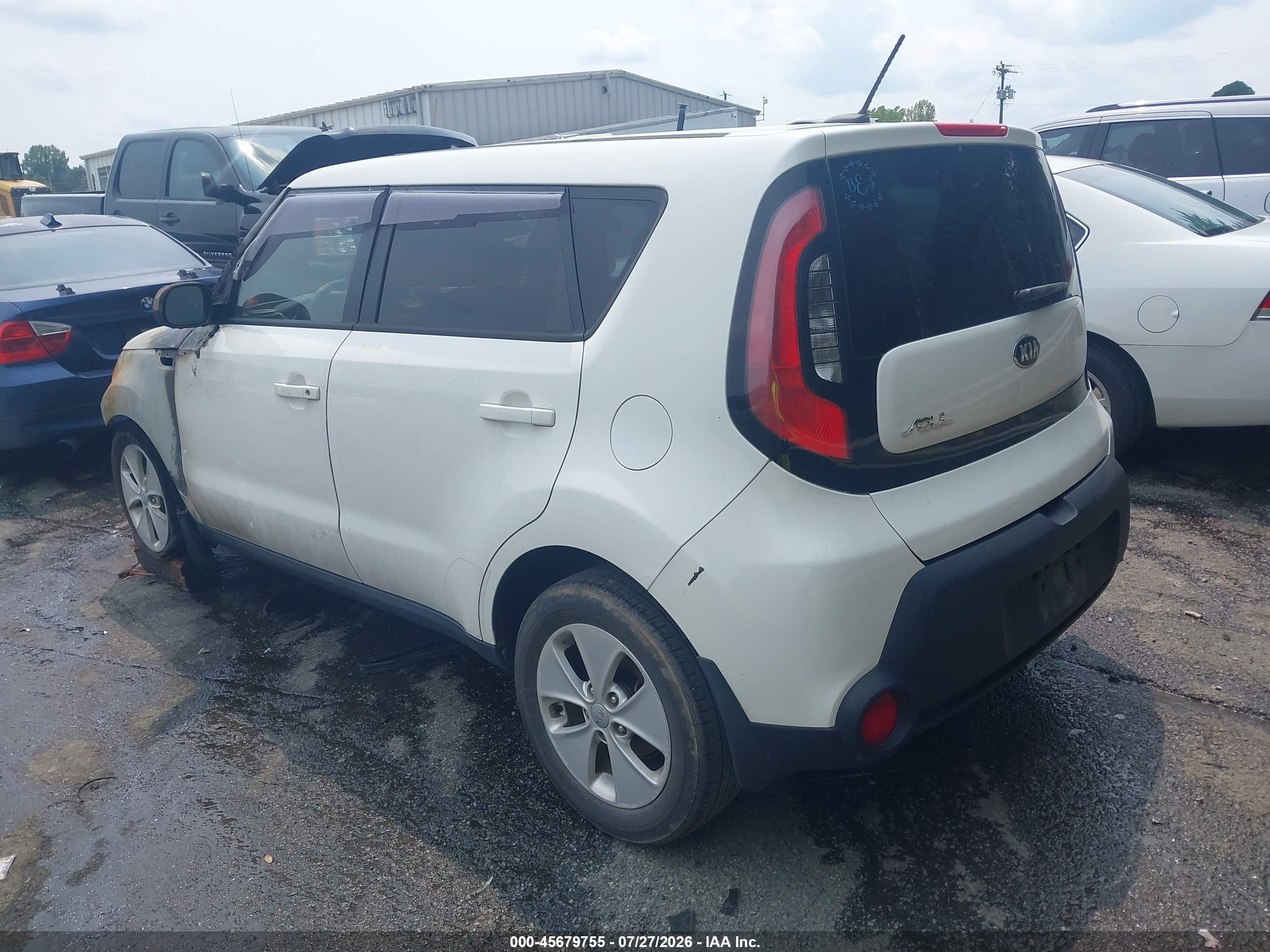 2015 Kia Soul   White vin: KNDJN2A26F7125084
