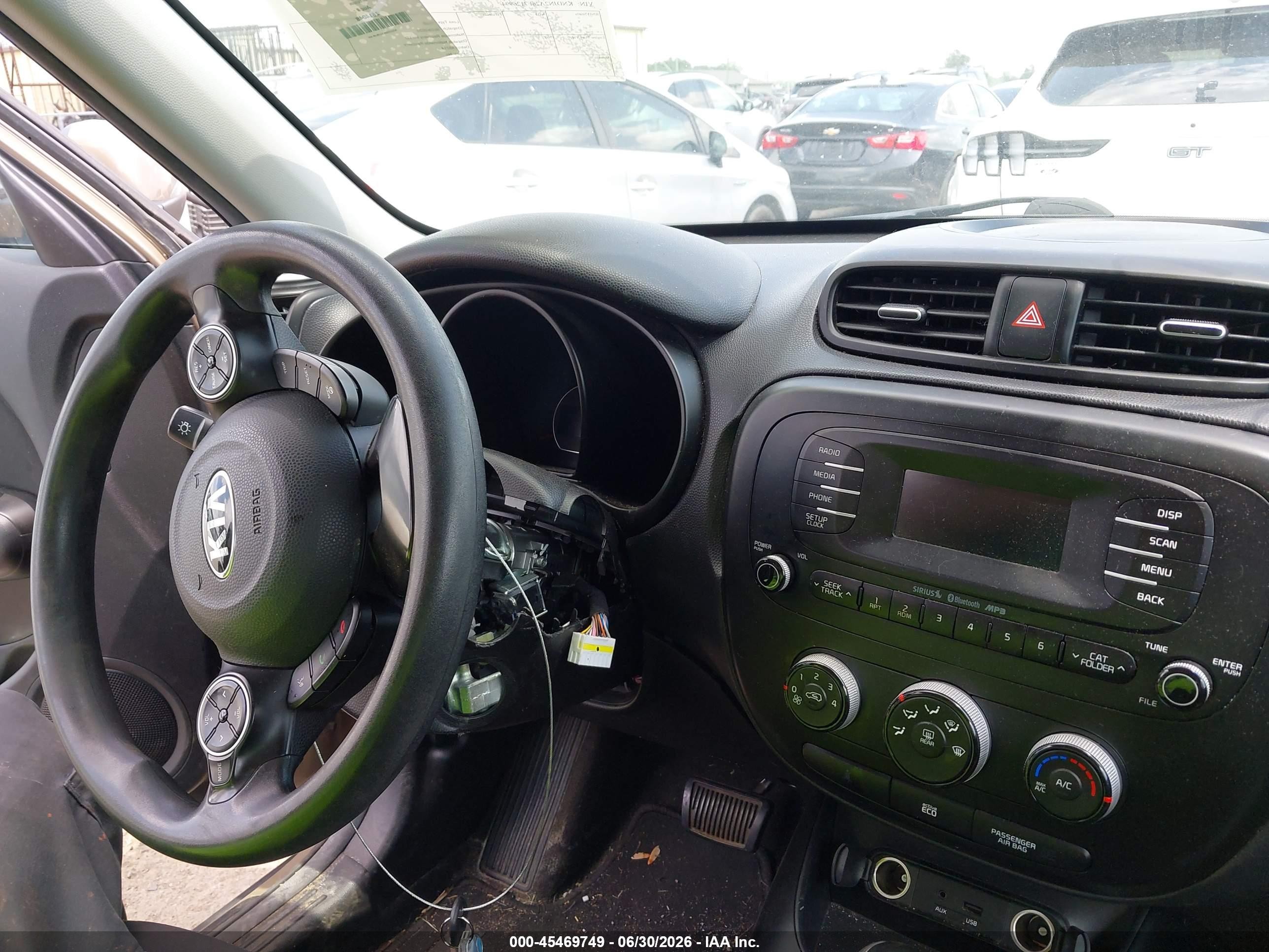 2015 Kia Soul ! Gold vin: KNDJN2A26F7126994