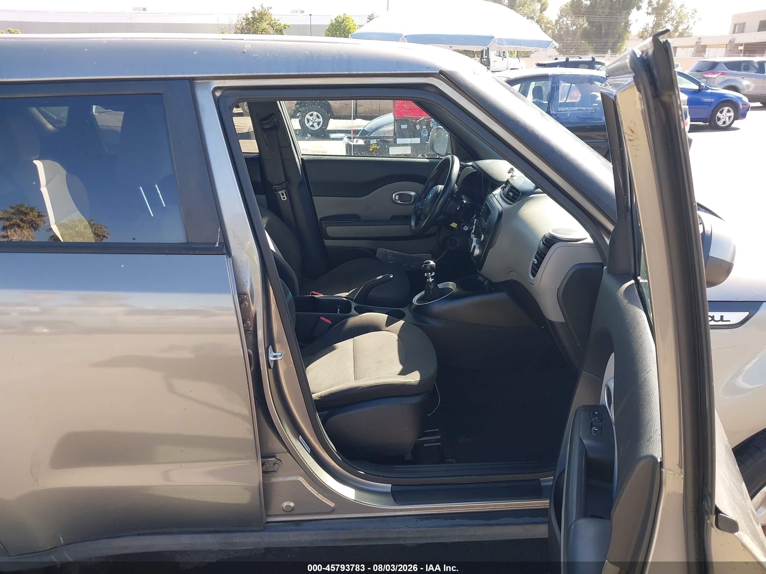 2015 Kia Soul   Gray vin: KNDJN2A26F7128728