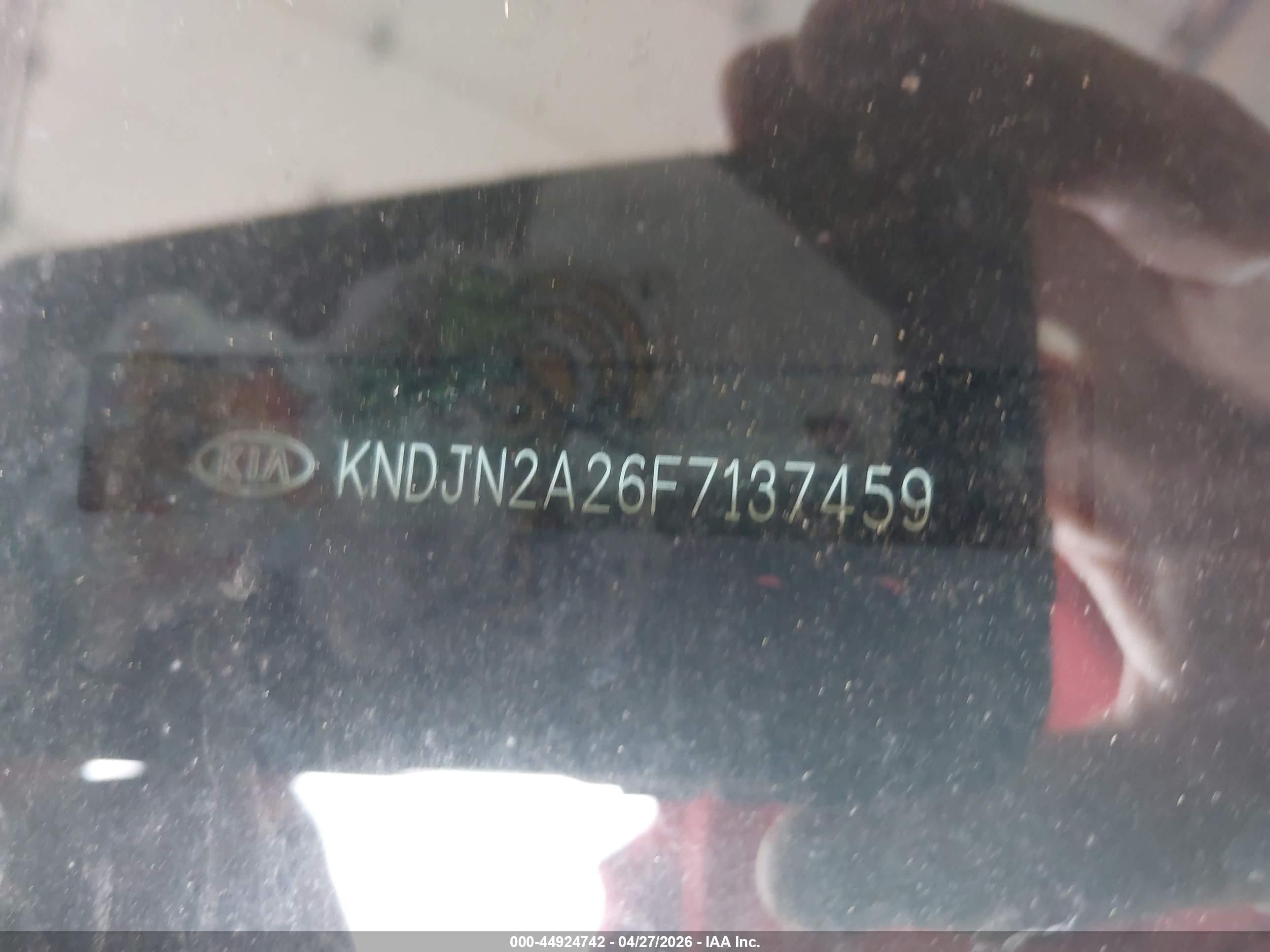 2015 Kia Soul   Коричневый vin: KNDJN2A26F7137459