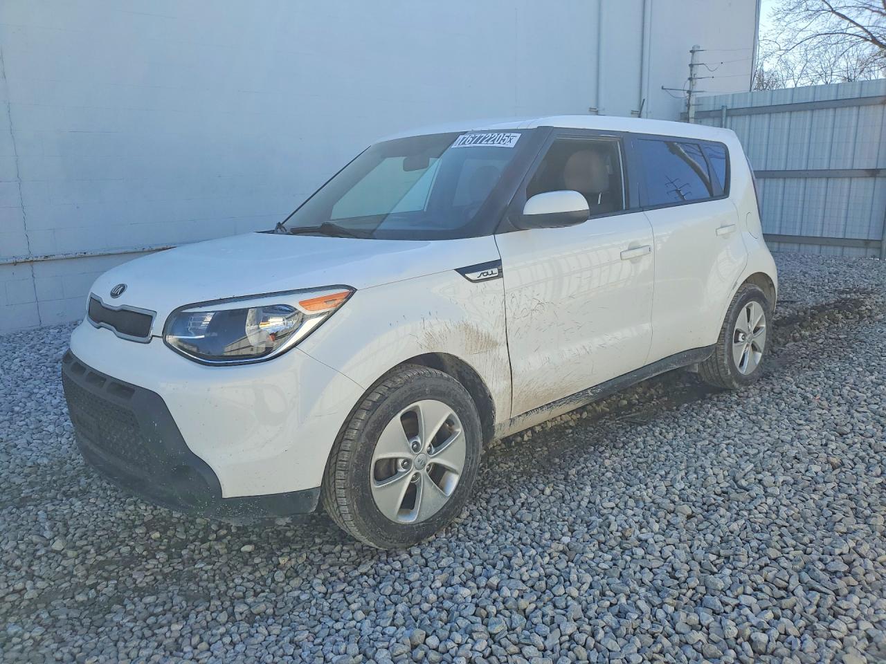 2015 Kia Soul Base White vin: KNDJN2A26F7141558