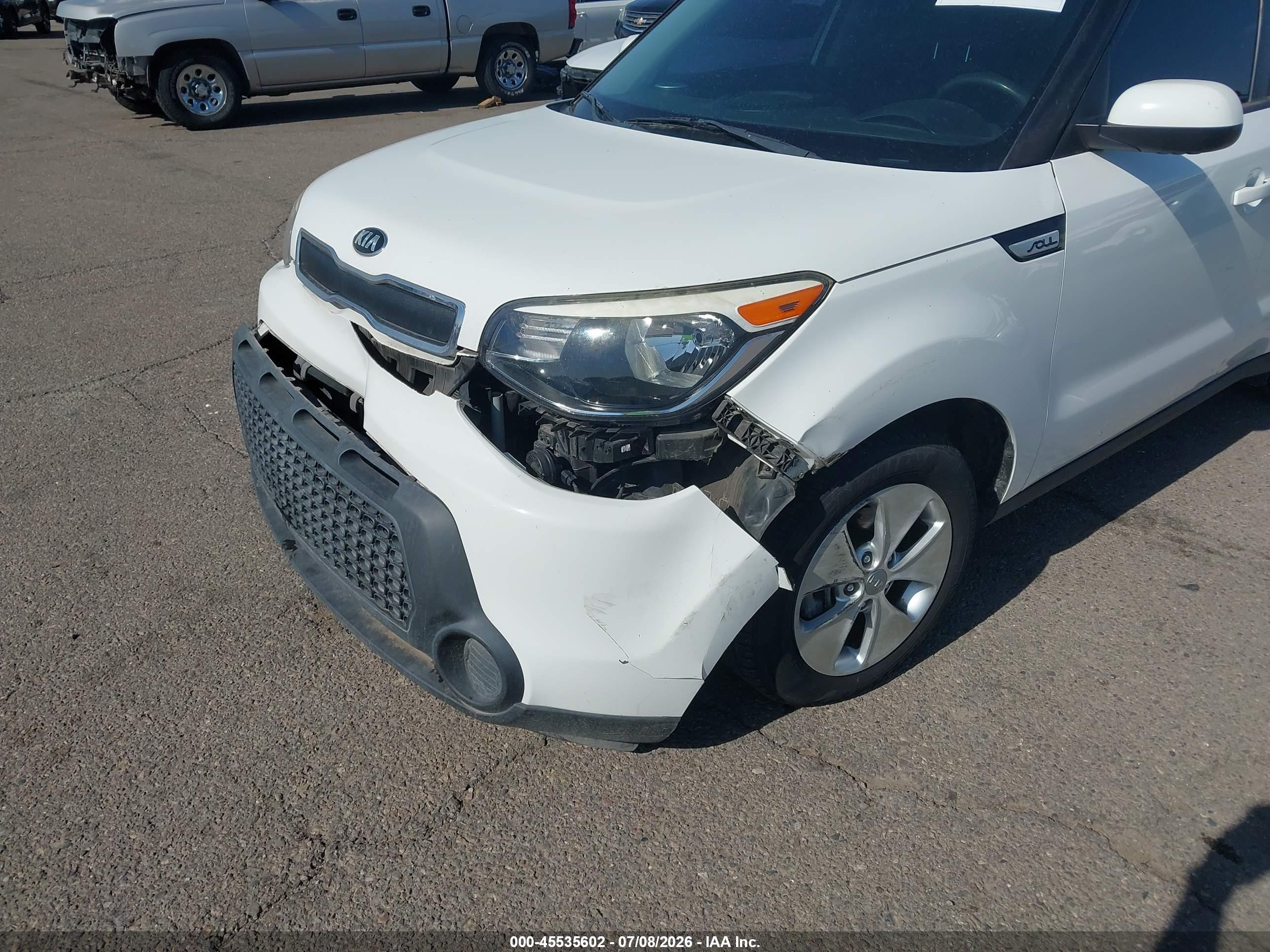 2015 Kia Soul   White vin: KNDJN2A26F7149532
