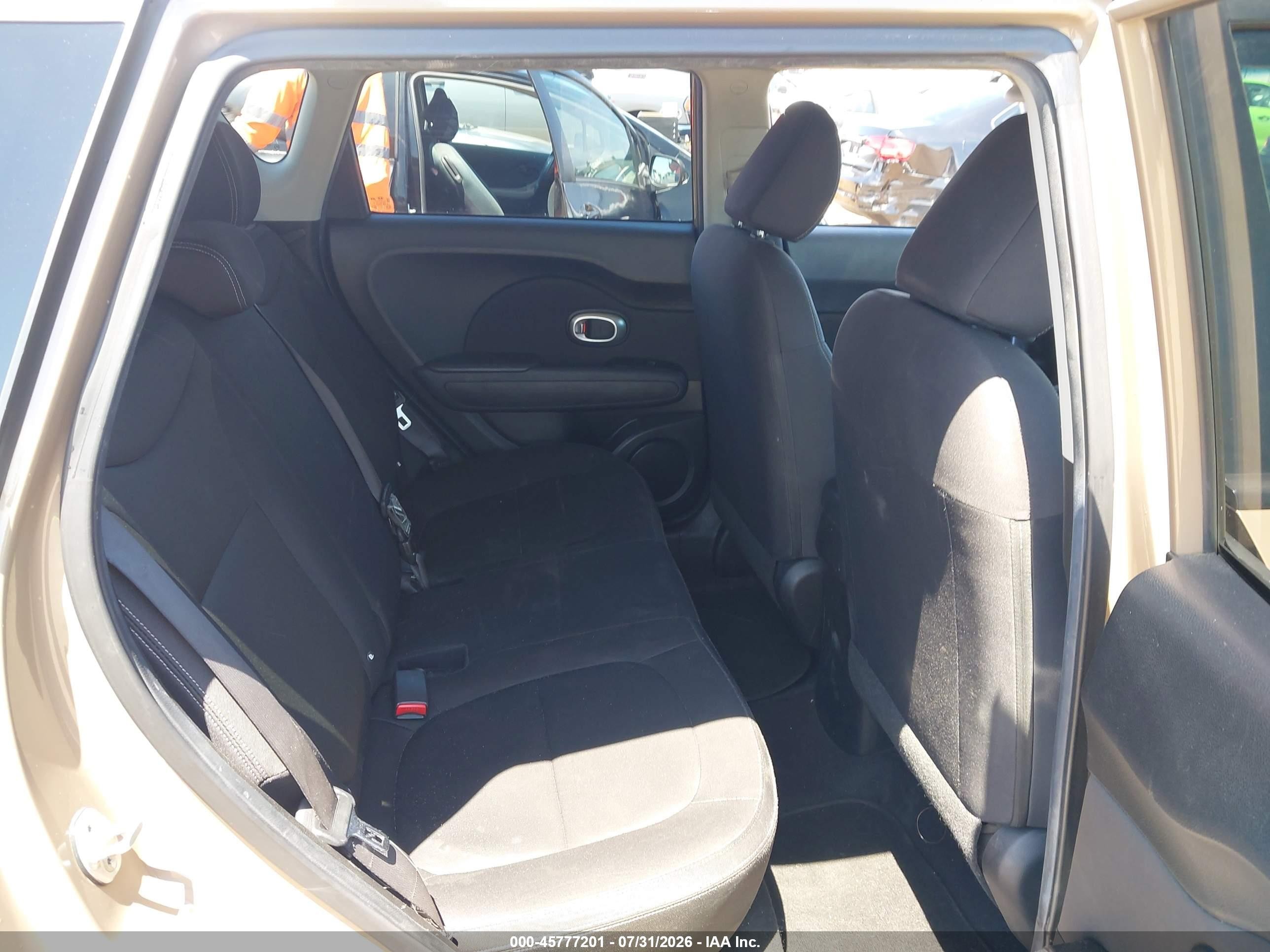 2015 Kia Soul   Brown vin: KNDJN2A26F7151989