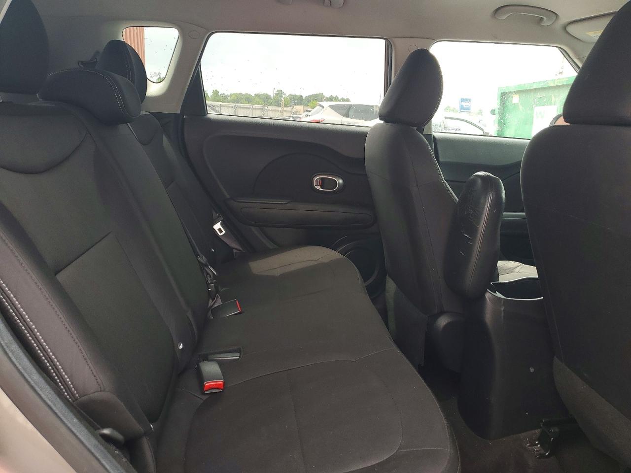 2015 Kia Soul Base Gray vin: KNDJN2A26F7152477