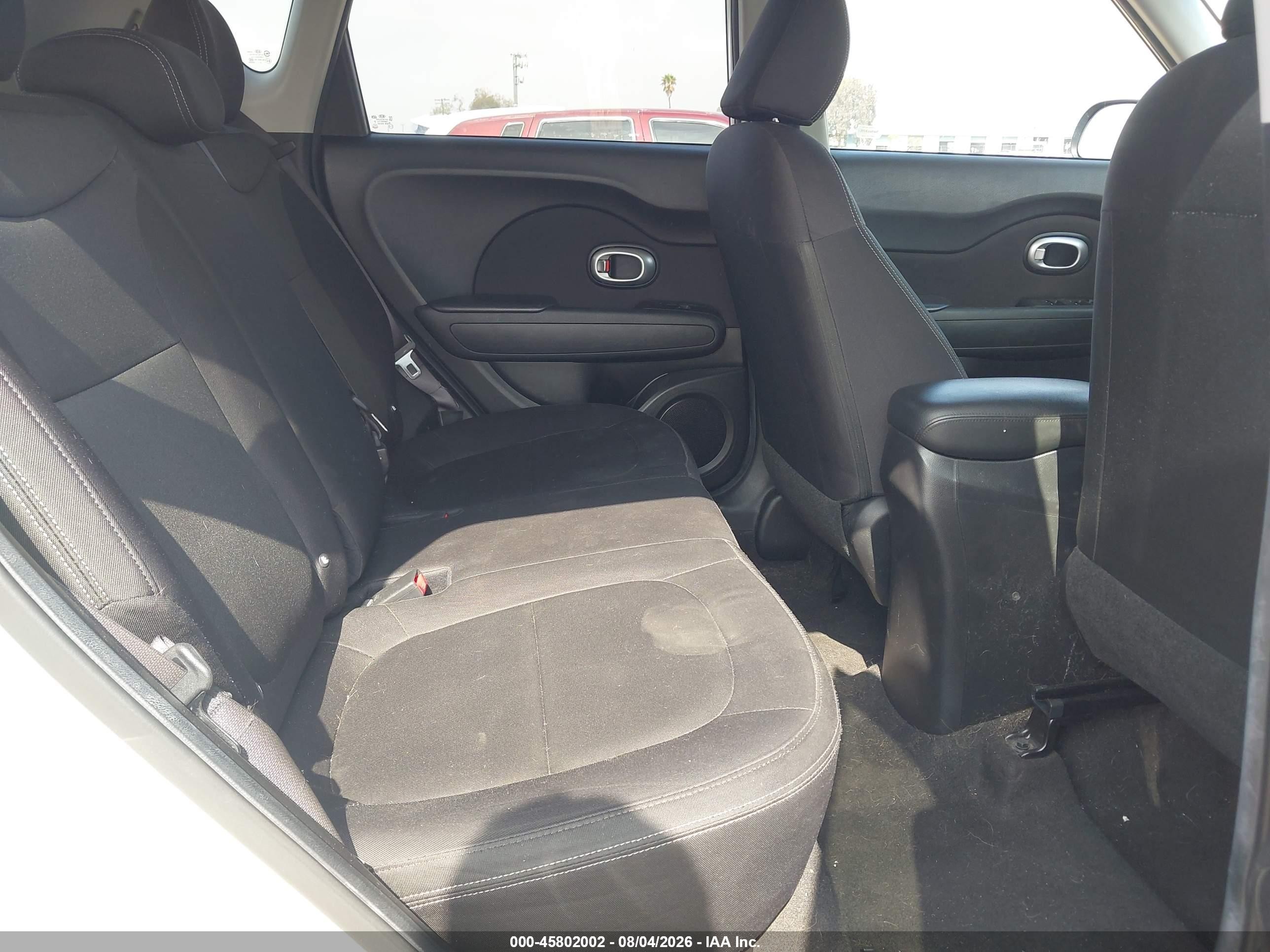 2015 Kia Soul   White vin: KNDJN2A26F7154259