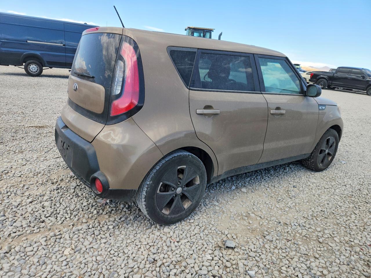 2015 Kia Soul Base Tan vin: KNDJN2A26F7170140