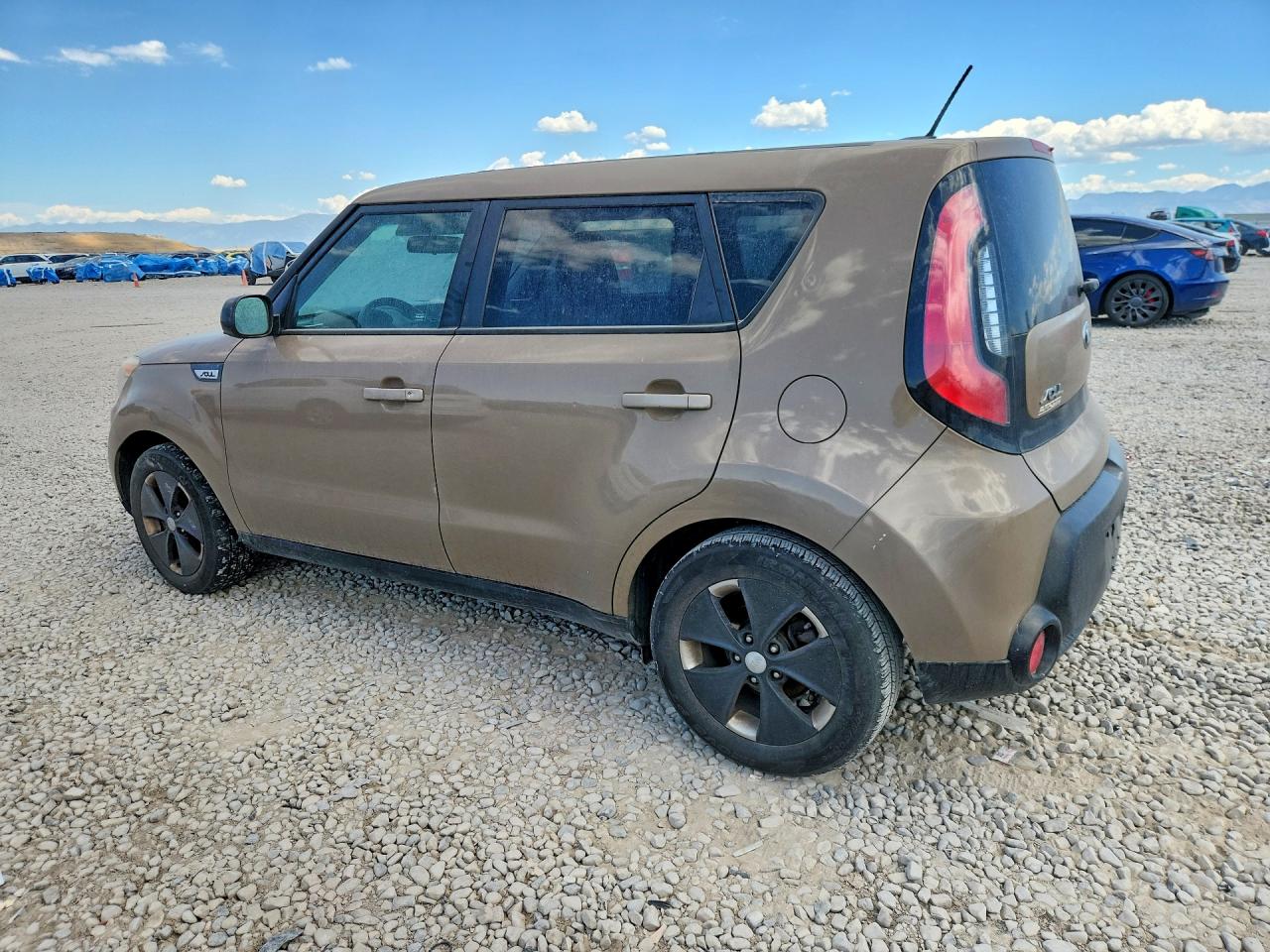 2015 Kia Soul Base Tan vin: KNDJN2A26F7170140