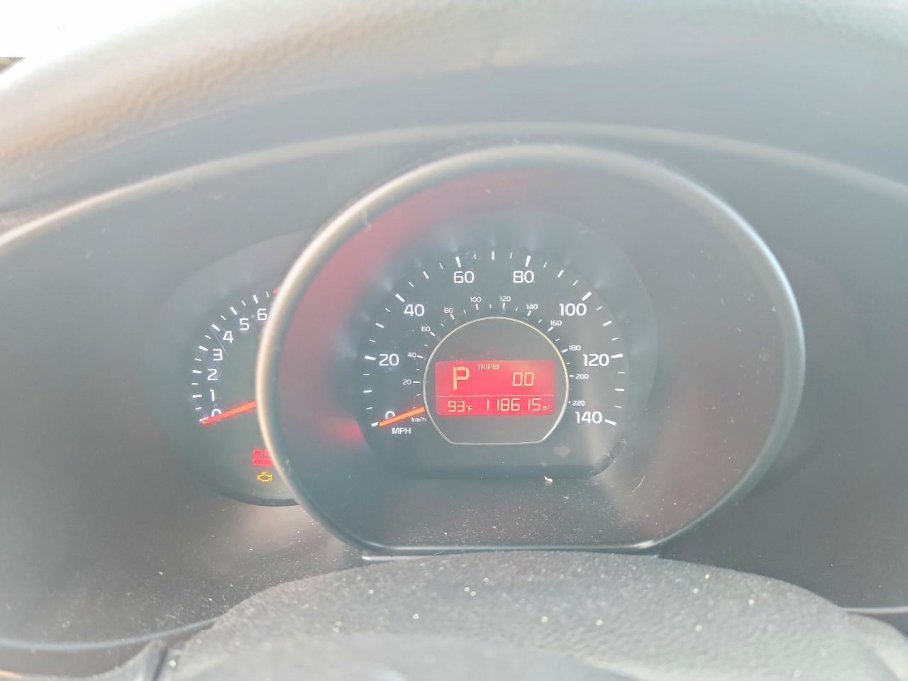 2015 Kia Soul Base Tan vin: KNDJN2A26F7170140
