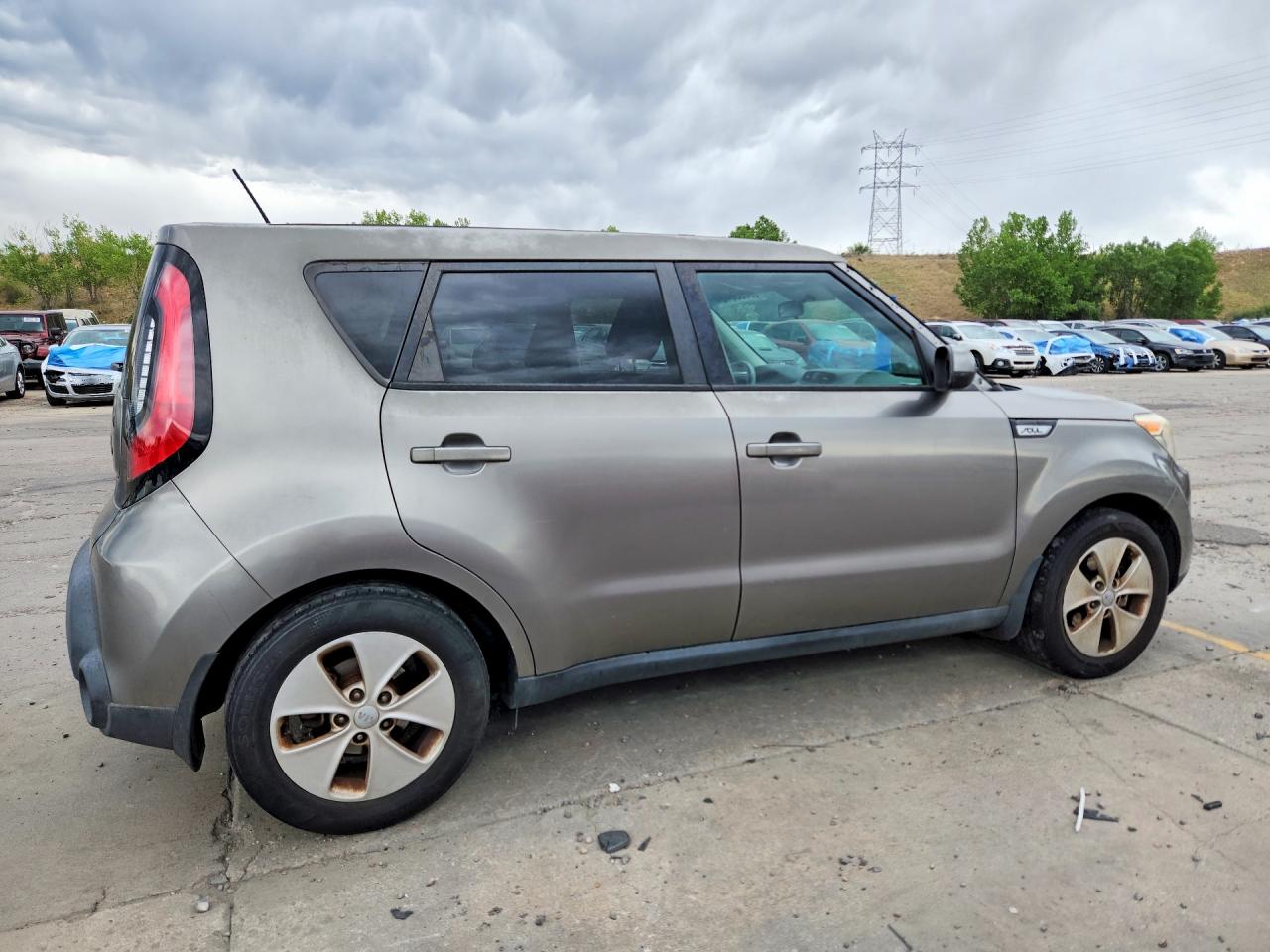 2015 Kia Soul Base Серый vin: KNDJN2A26F7172339