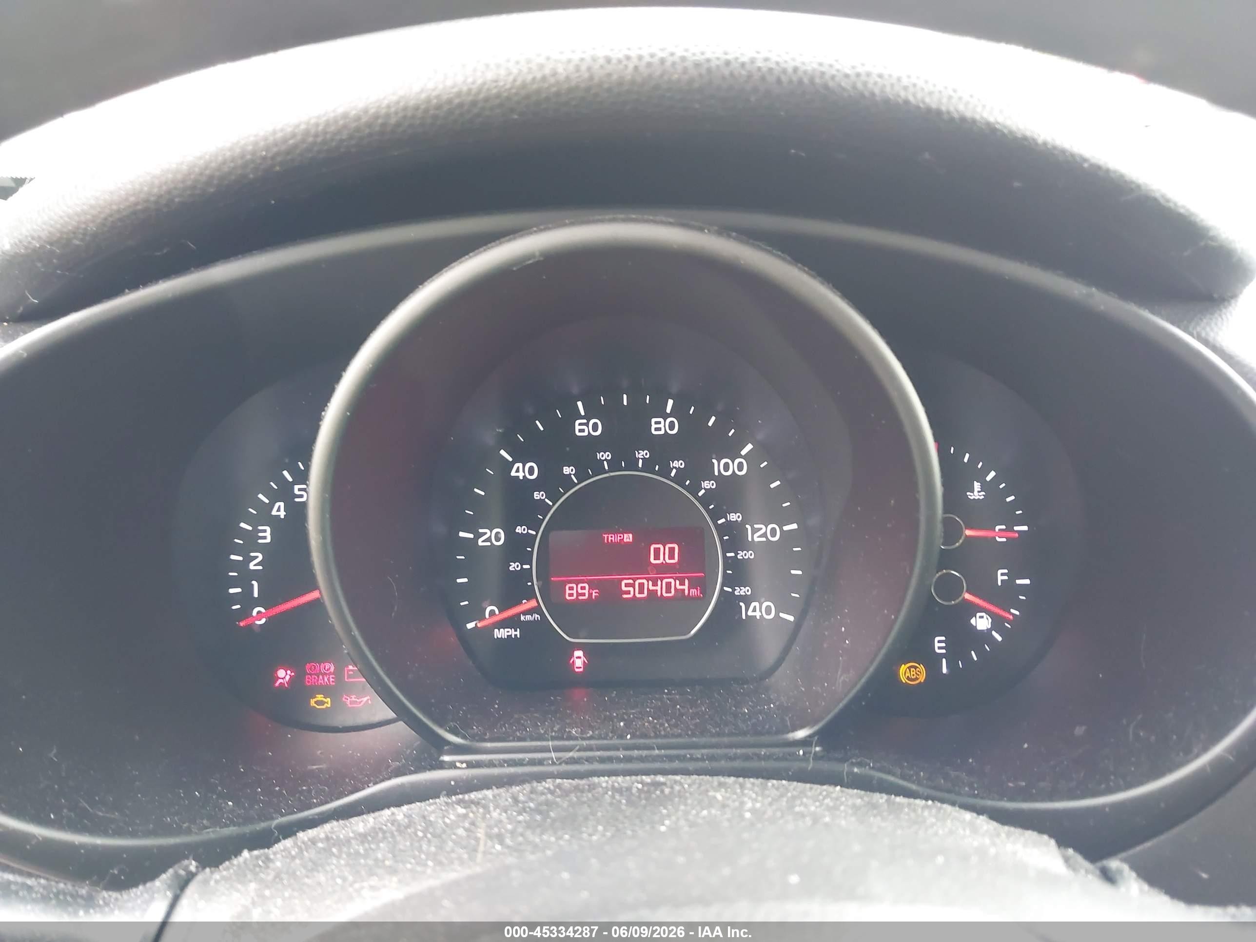 2015 Kia Soul   Белый vin: KNDJN2A26F7223385
