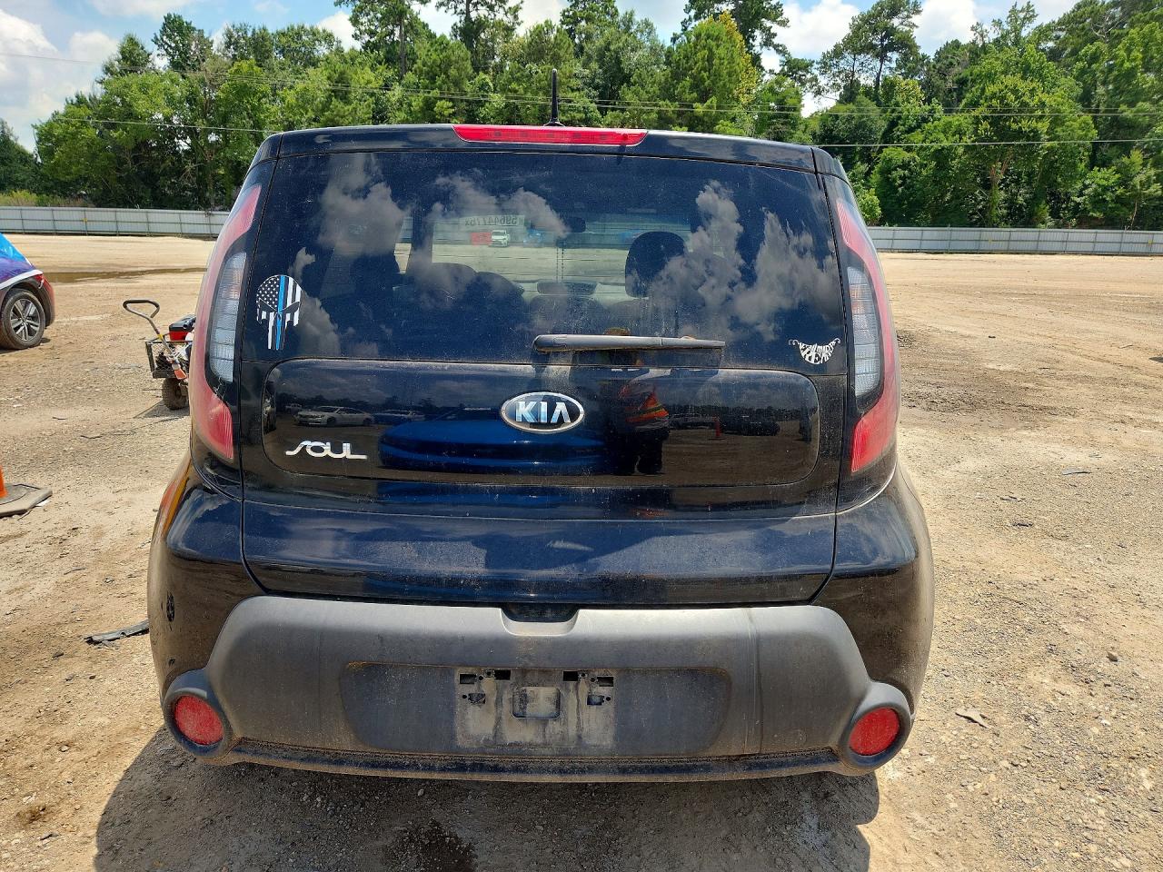 2015 Kia Soul Base Черный vin: KNDJN2A26F7225962