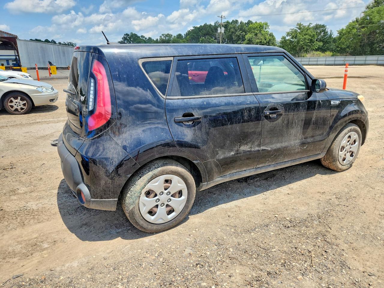 2015 Kia Soul Base Черный vin: KNDJN2A26F7225962