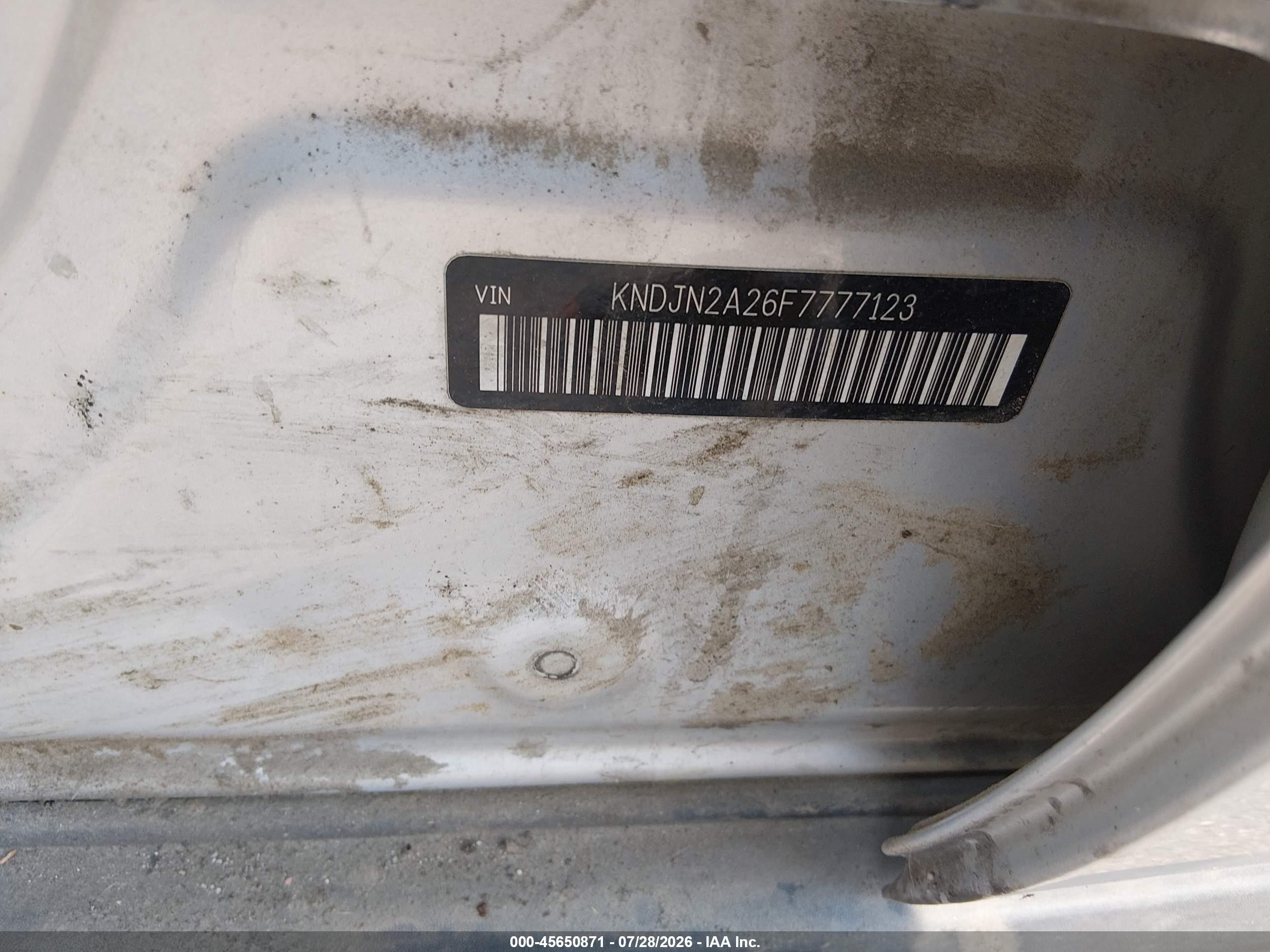 2015 Kia Soul   Серебряный vin: KNDJN2A26F7777123