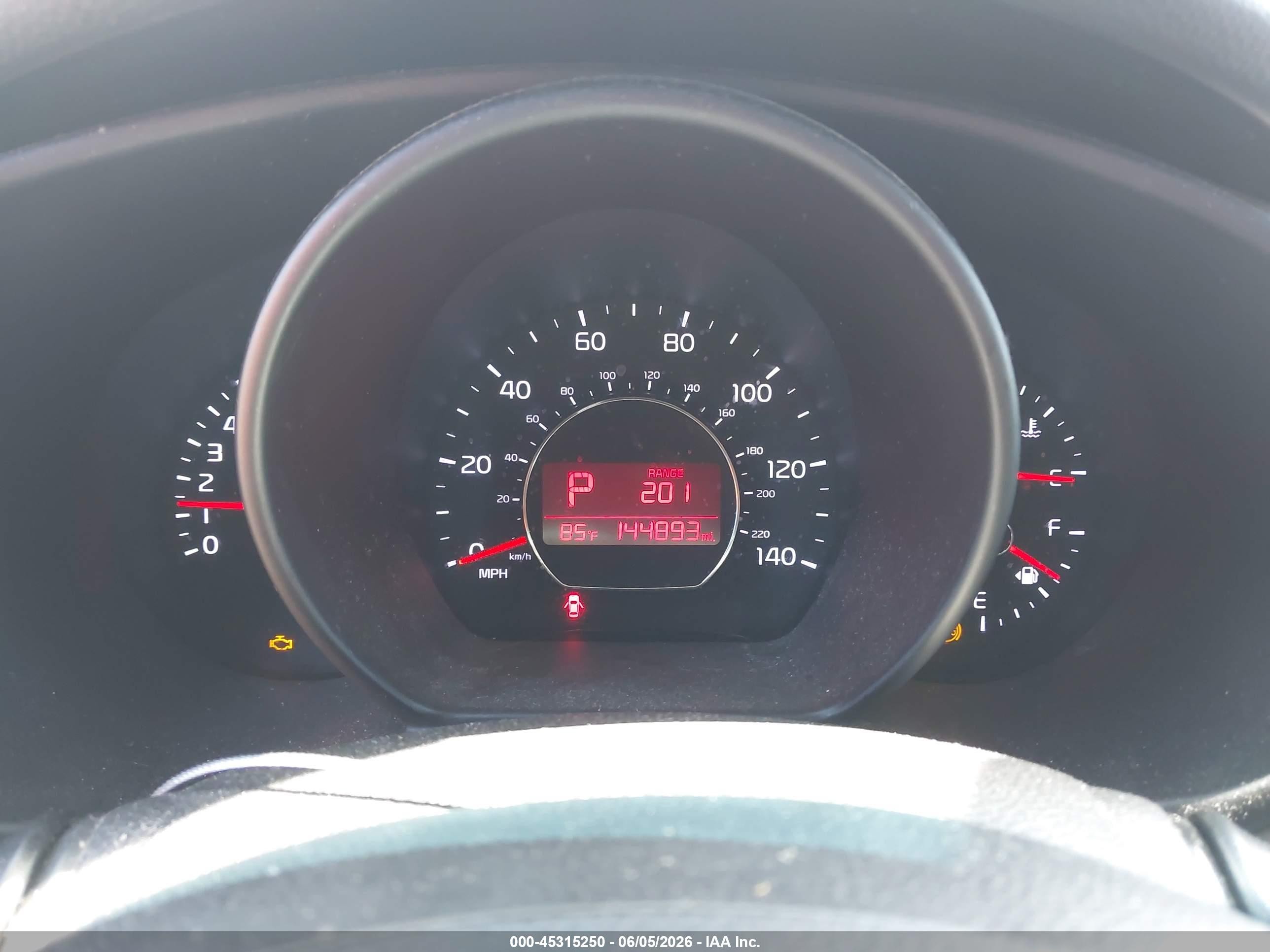 2015 Kia Soul   Белый vin: KNDJN2A26F7789546