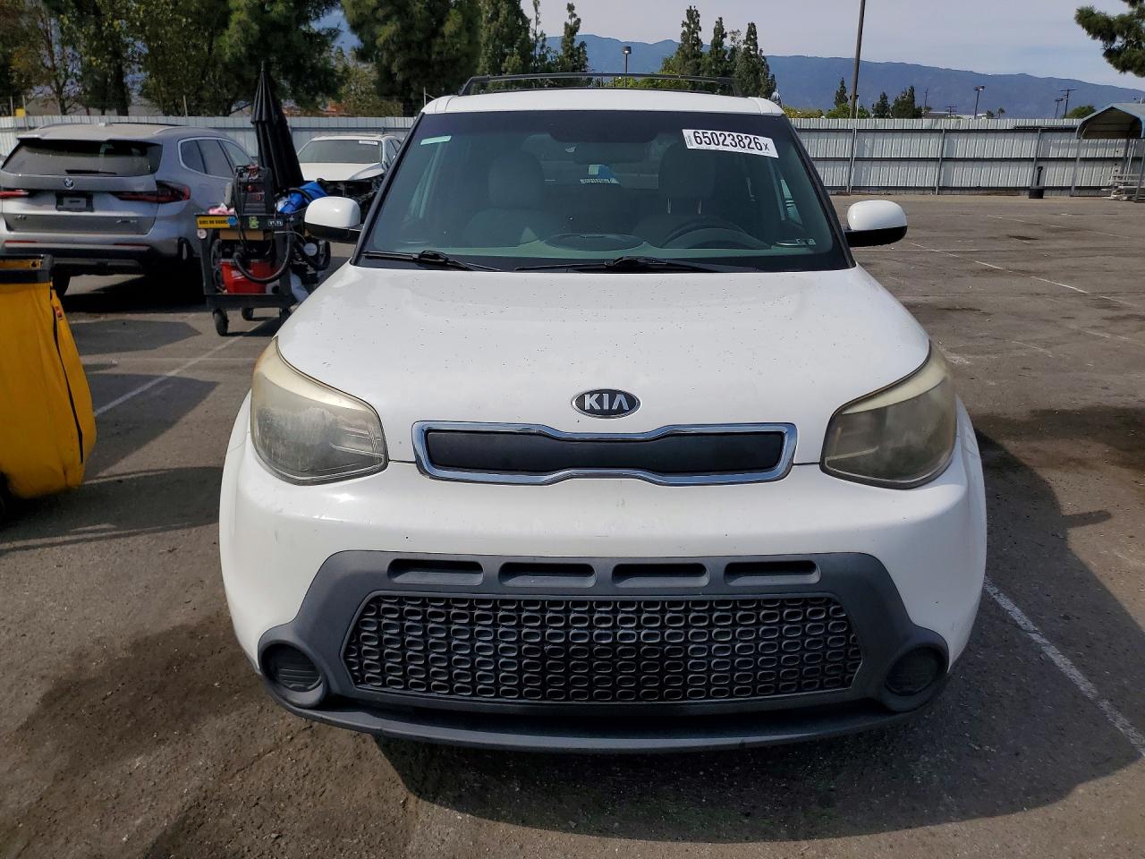 2015 Kia Soul Base Белый vin: KNDJN2A26F7793662