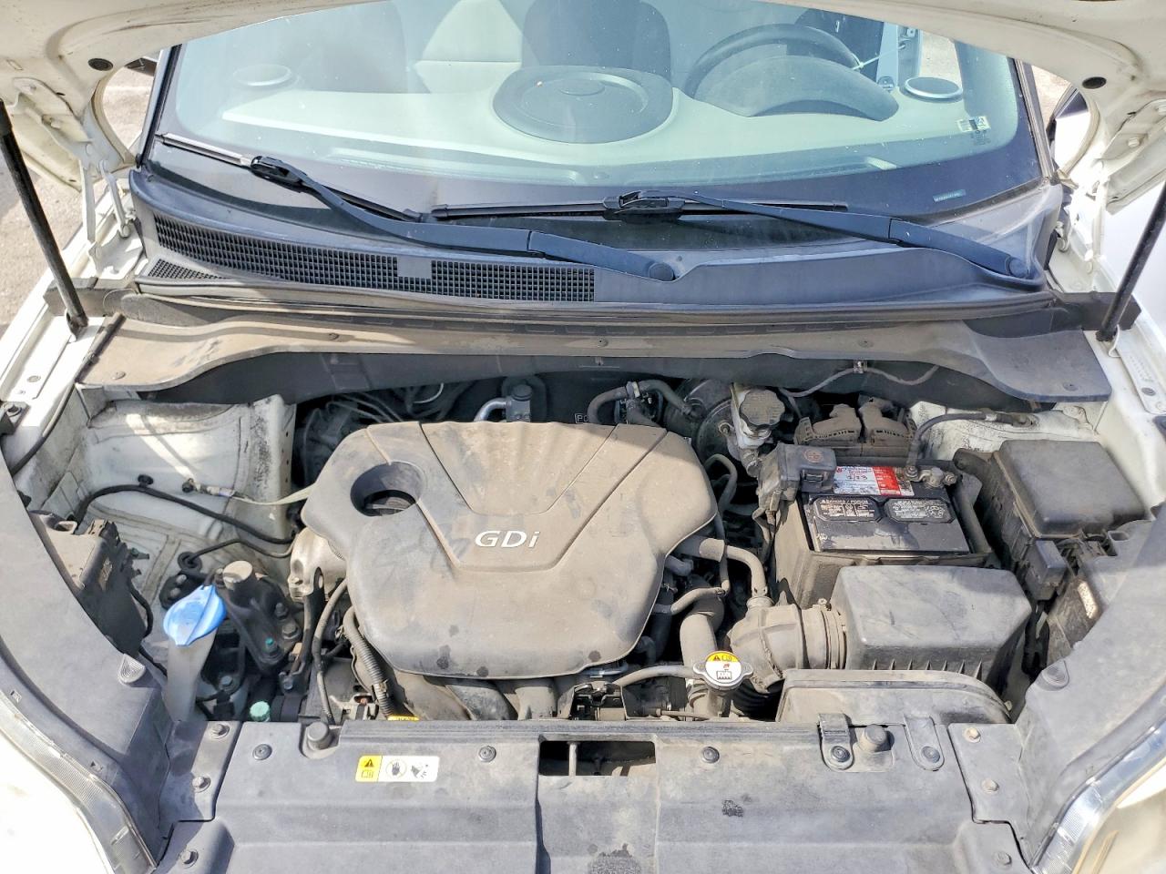 2015 Kia Soul Base Белый vin: KNDJN2A26F7793662